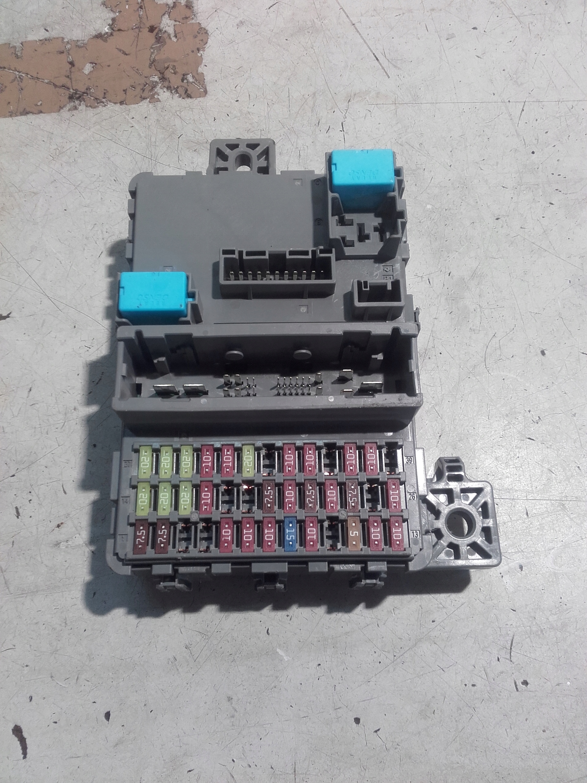 HONDA JAZZ V MODUŁ BSI SKRZYNKA BEZPIECZNIKÓW 20-