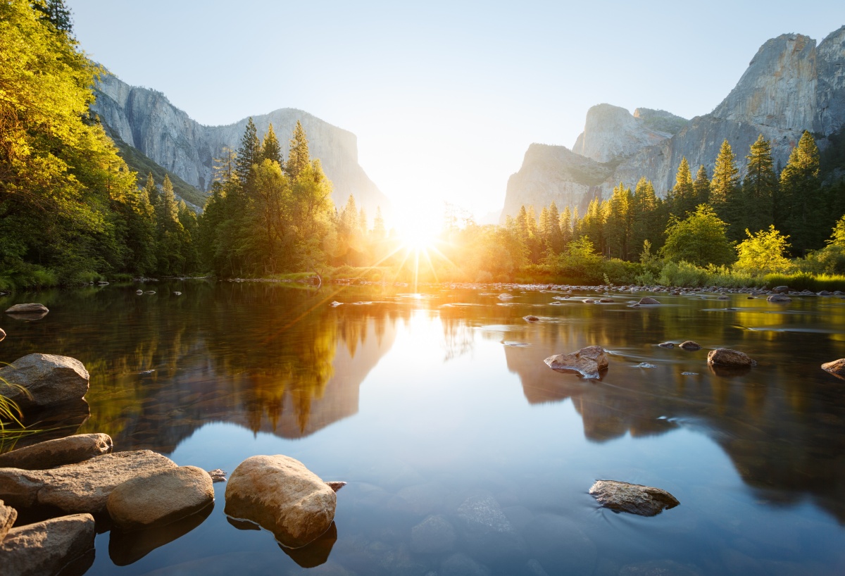 

Tapeta Flizelinowa Dolina Wschód słońca - 104x70
