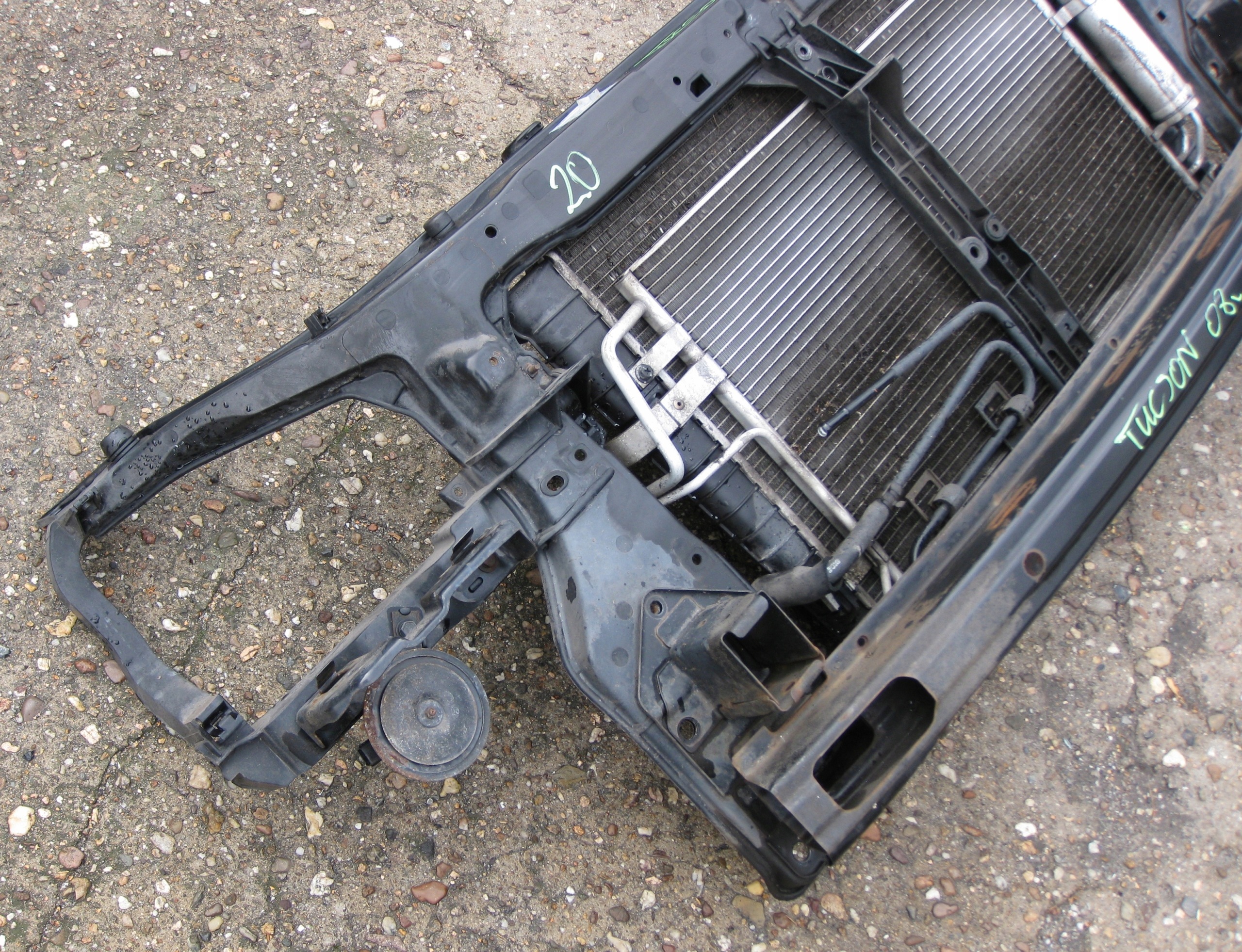 HYUNDAI TUCSON and 08R 2.0 B radiator complete fan support panel for radiators sider
