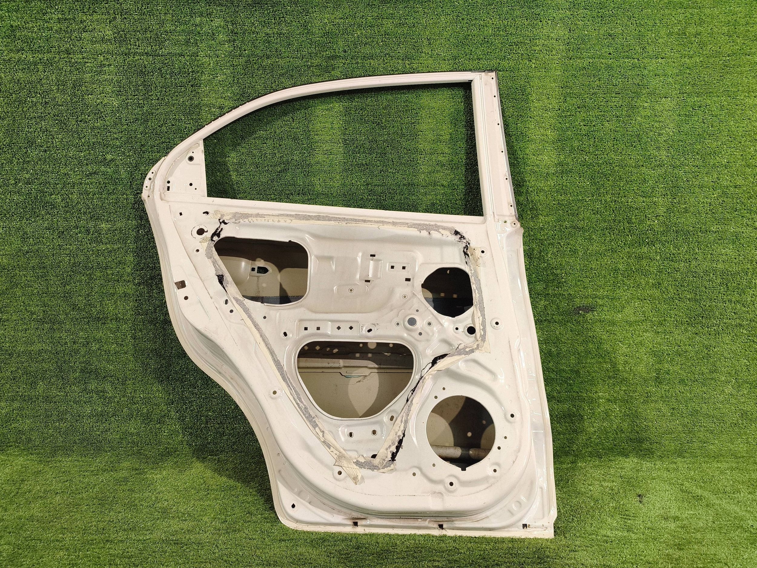 door rear. left left rear part KIA RIO III HB 11- NR.4295