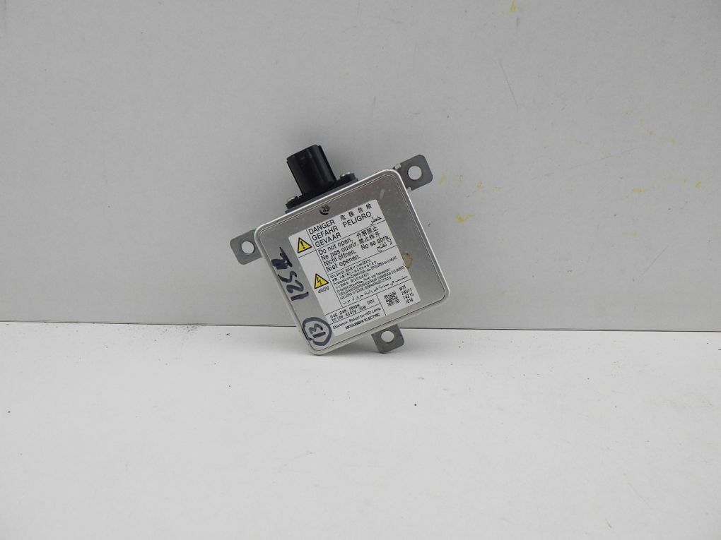MAZDA control unit module of the lights lights XENON D4SD4R2000H