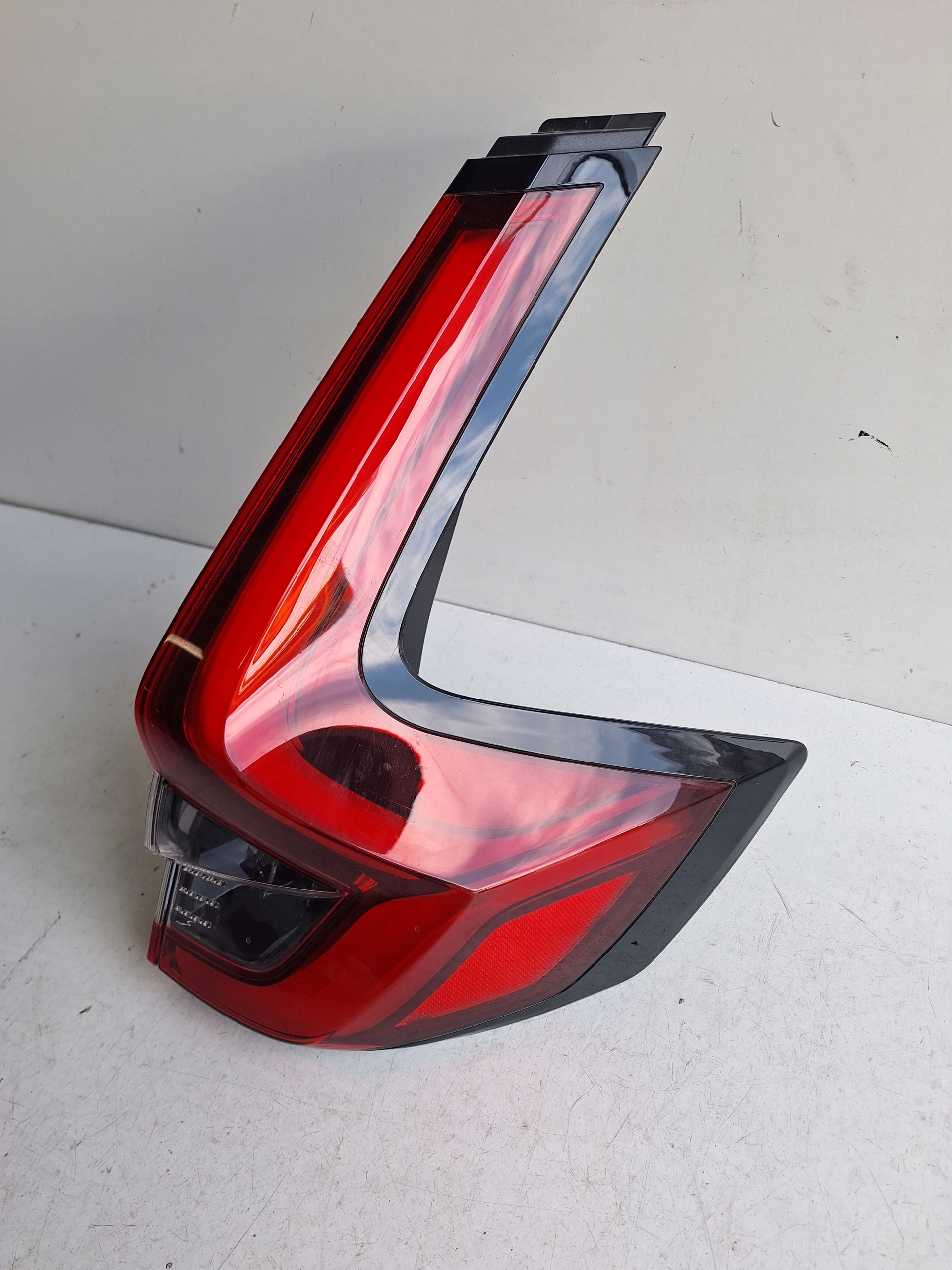 HONDA CR-V VI 2023-> light right rear part LED