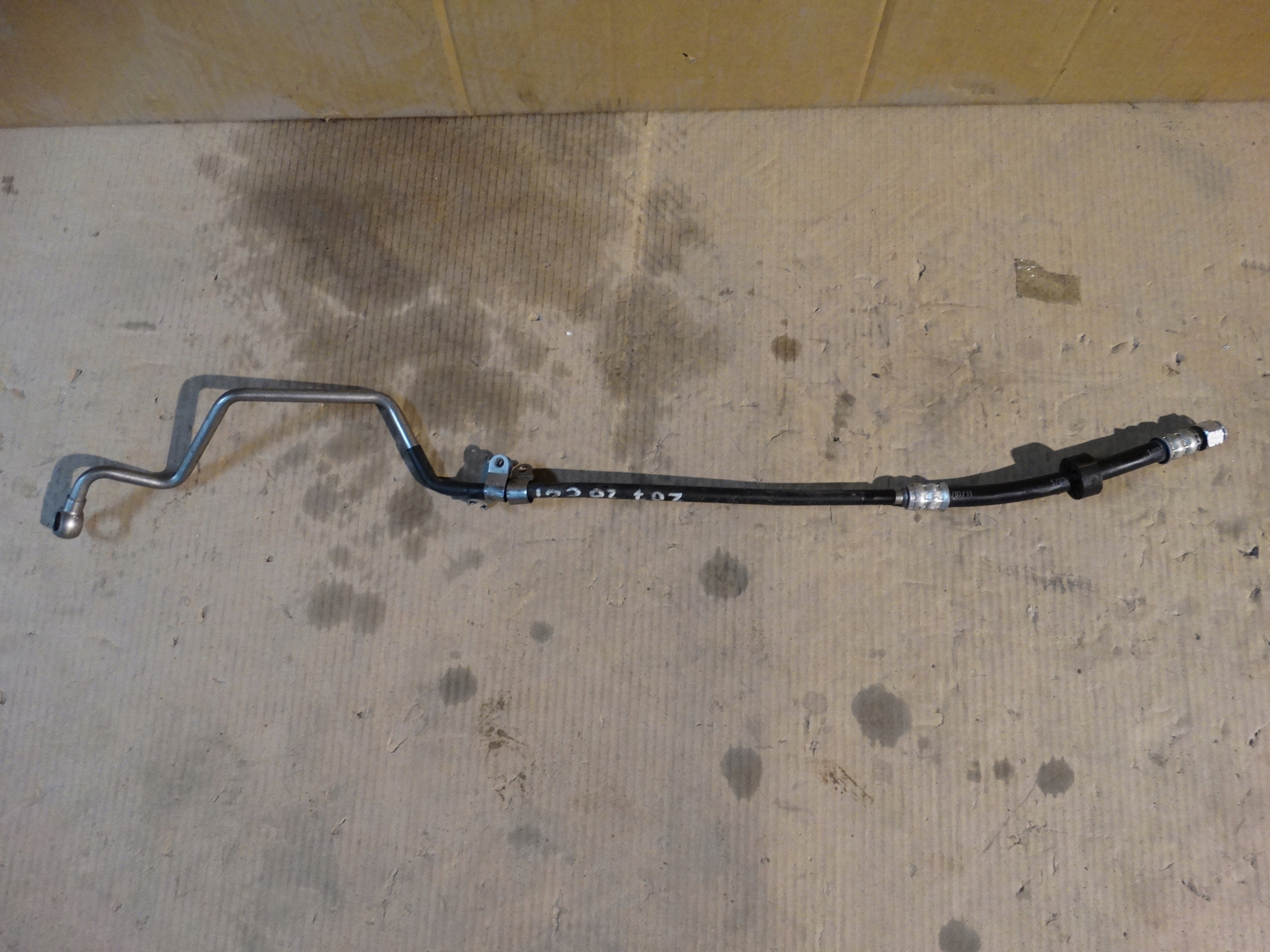 ÖLLEITUNG GETRIEBE GETRIEBE MERCEDES W204 W207 1
