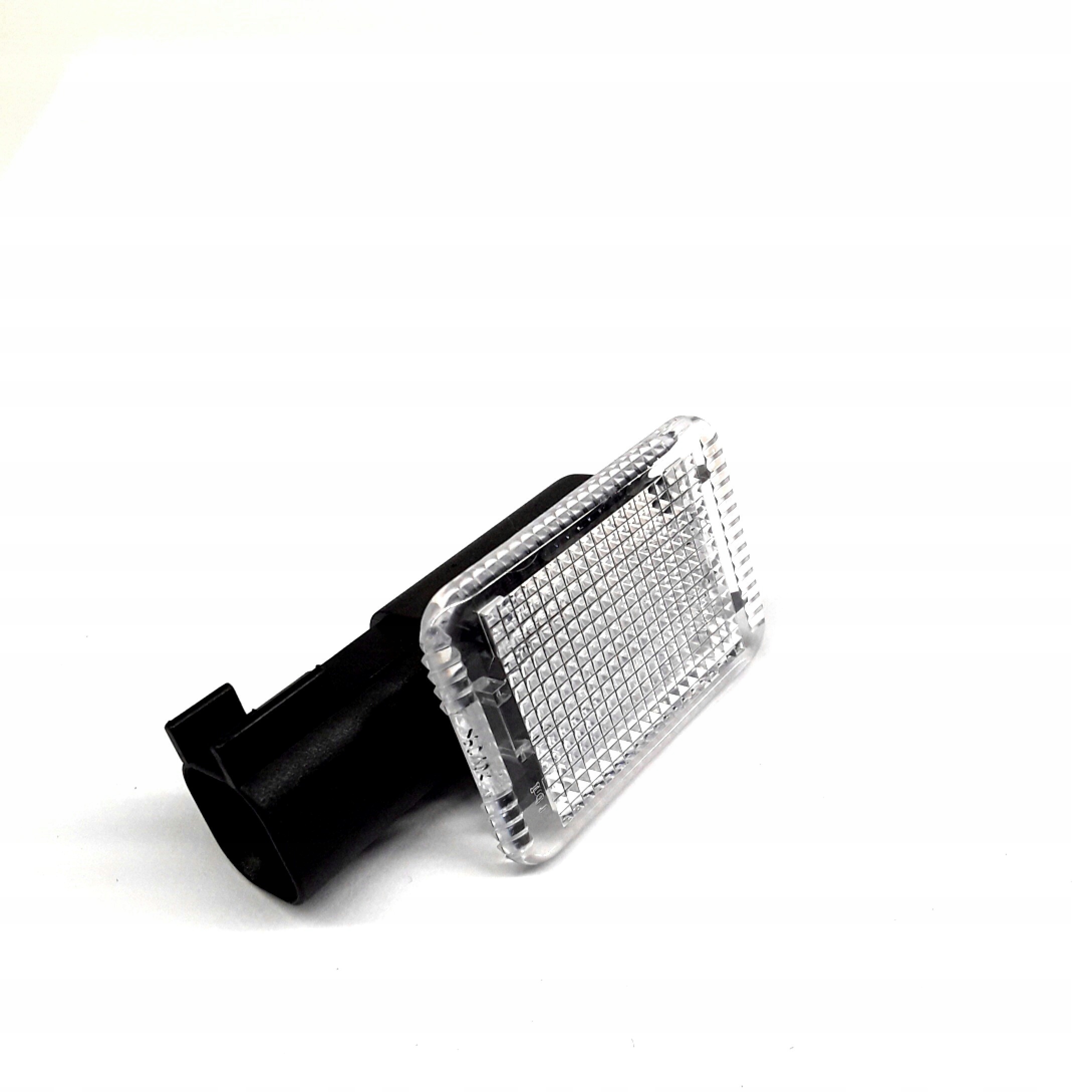 VOLVO C30 C70 S40 V50 lampka oswietlenia kabiny OE