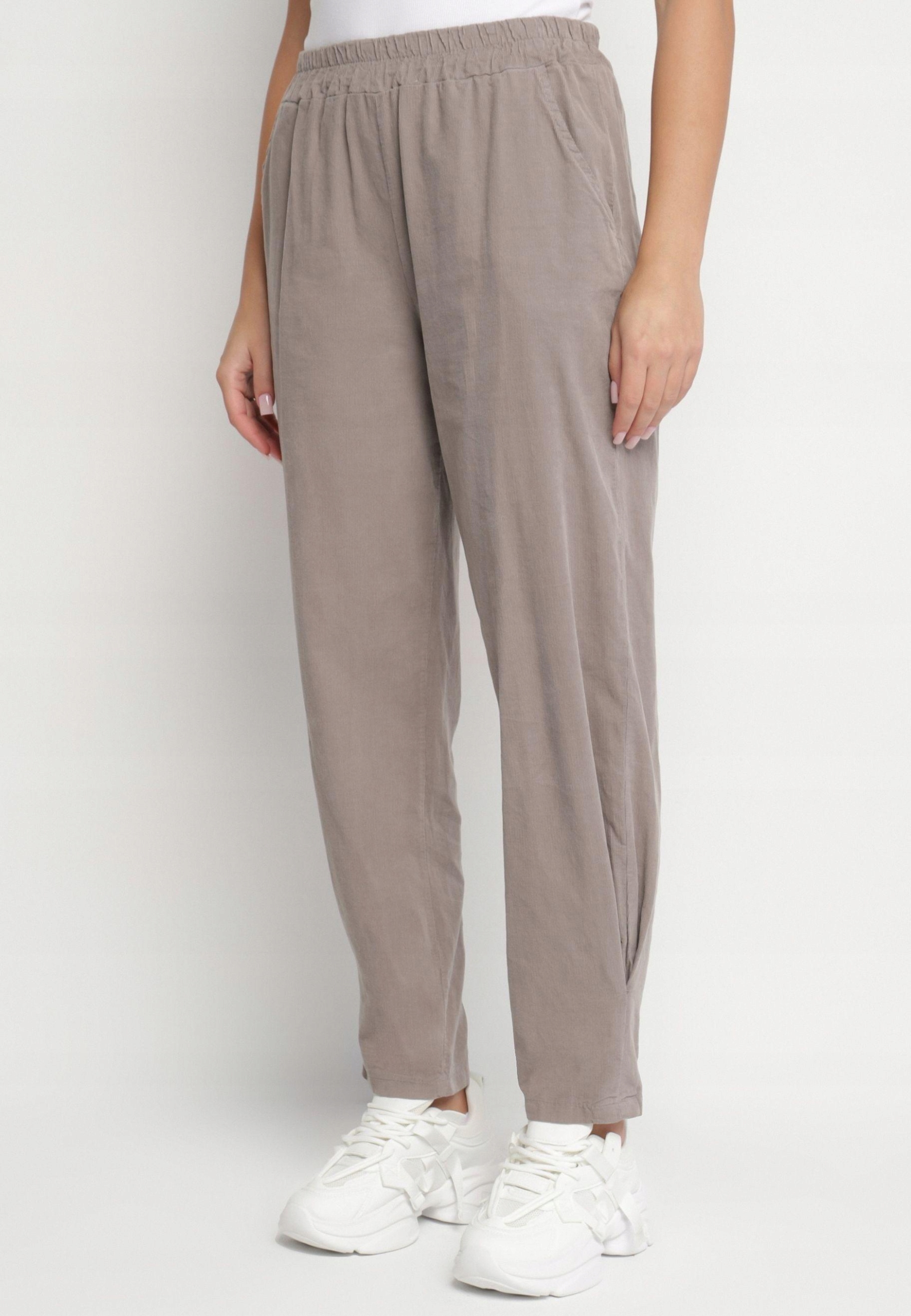 Kalhoty Casual Šedé Straight Regular s gumou v pase Born2be M/L