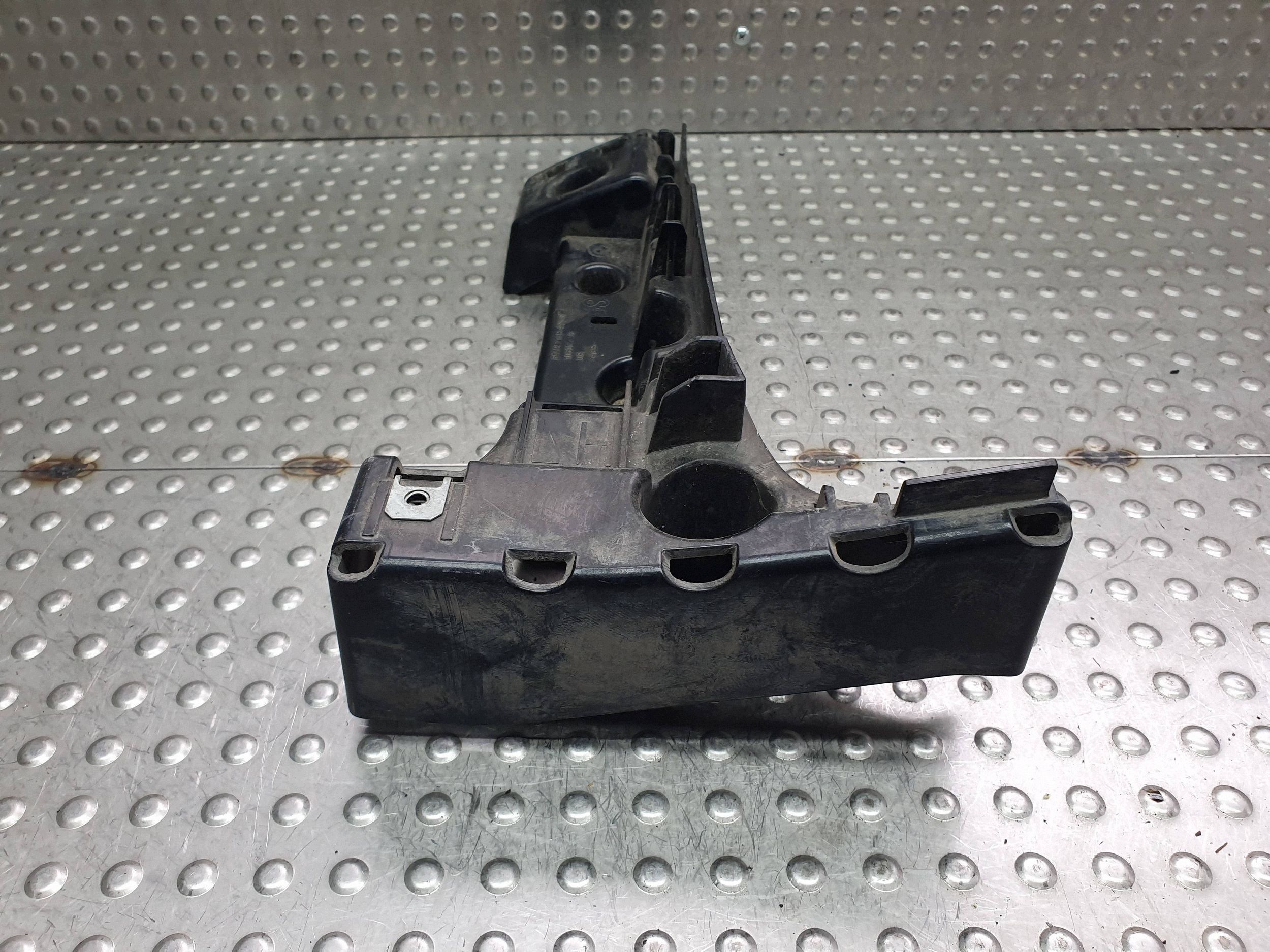 support étrier pare choc gauche arrière 7158441 BMW X5 E70