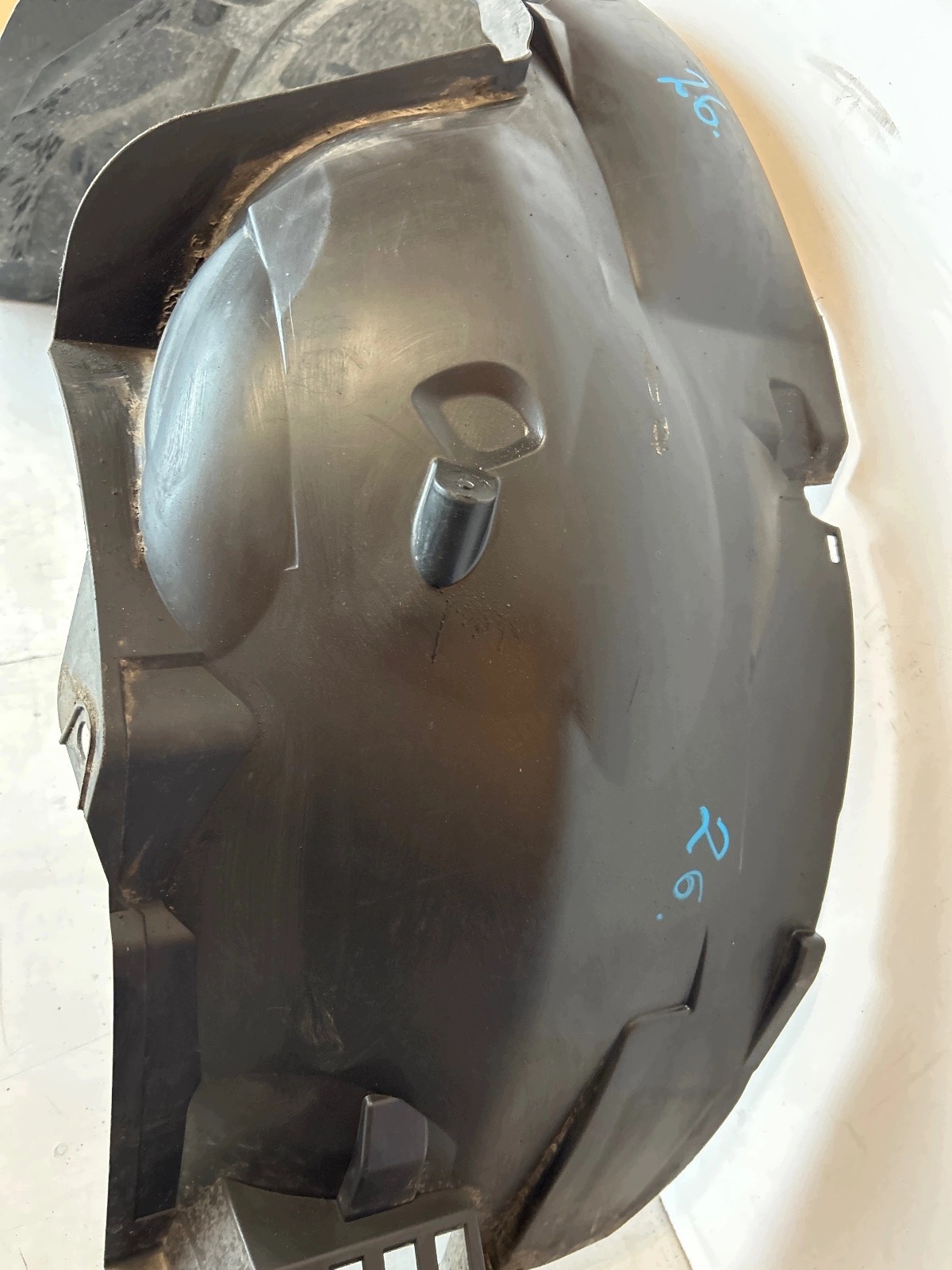 mudguard left front Dacia Sandero II