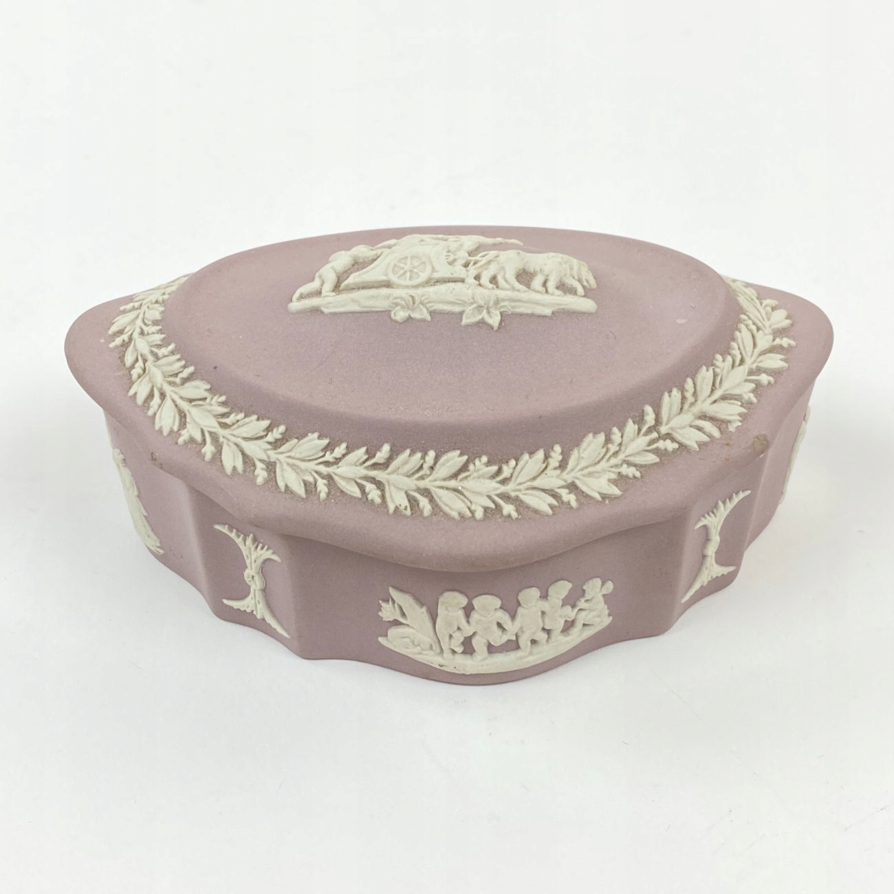 Ceramiczne pudełko Wedgwood „Jasperware” 8,5×11,5×5 cm