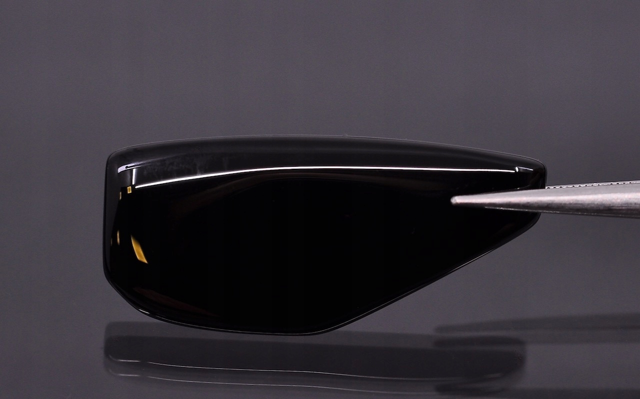 Onyx deska nepravidelná 35x16,5 mm