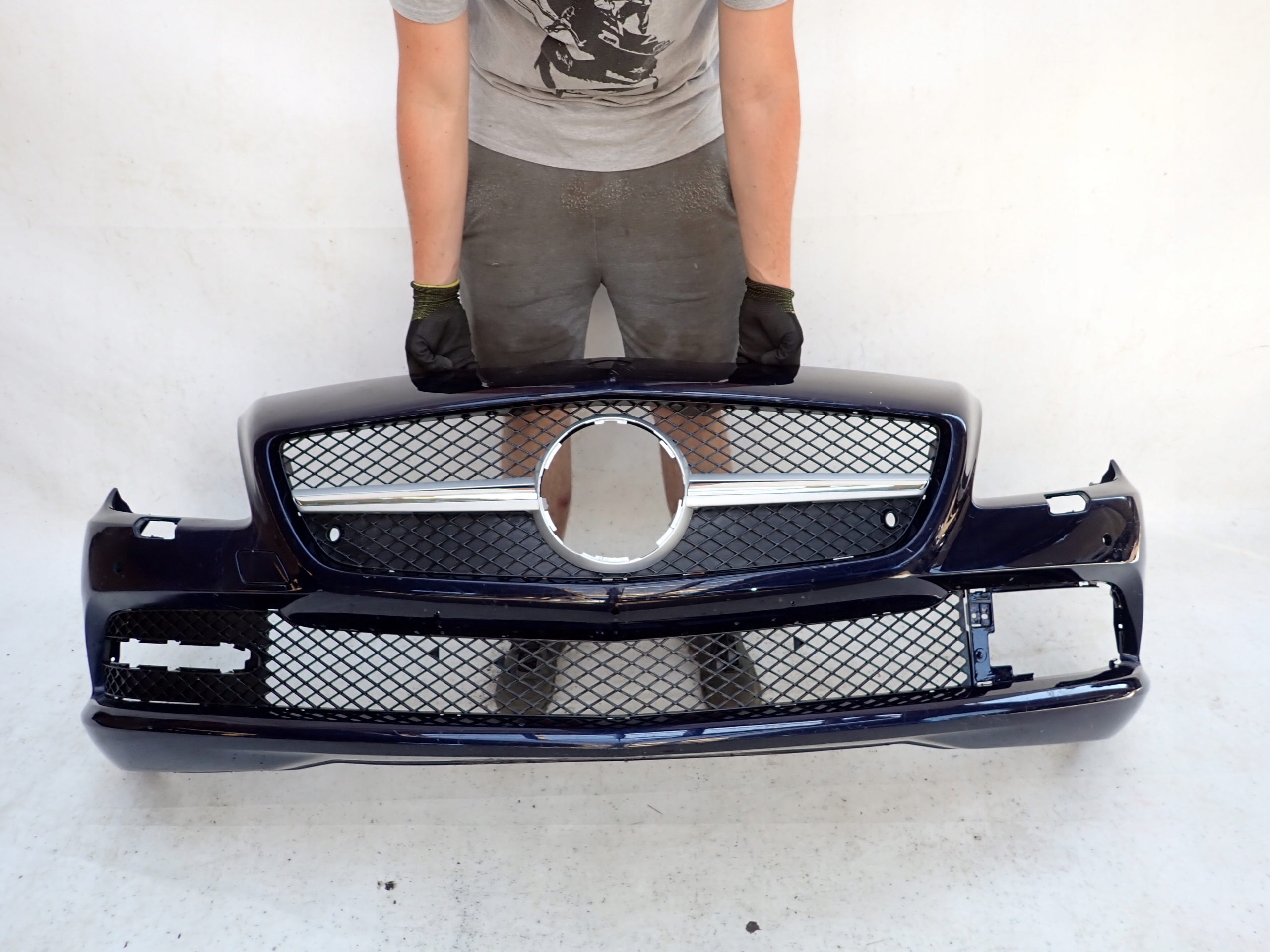 MERCEDES SLK III 3 R172 11-15 bumper front front washer PDC