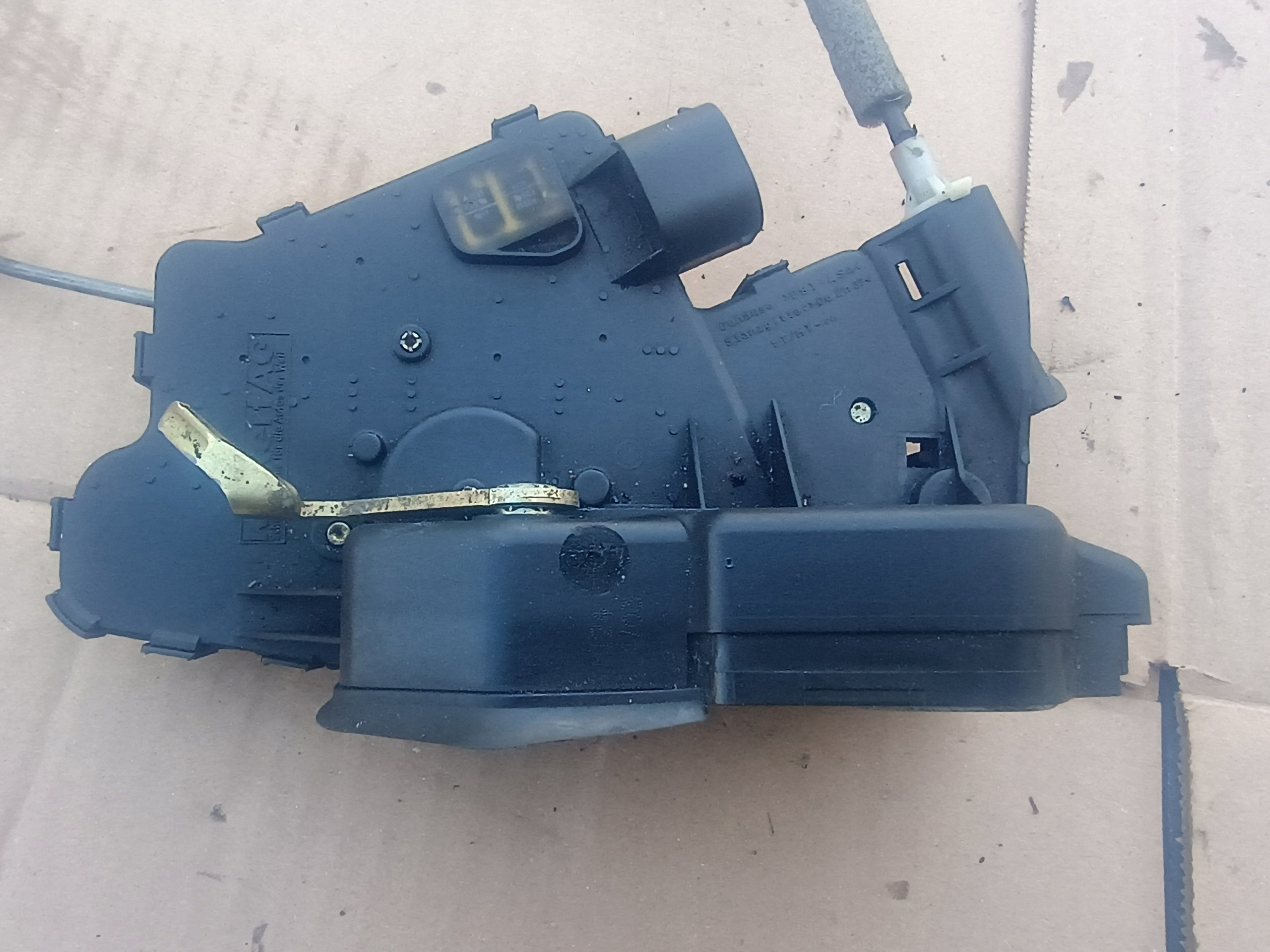 lock door rear part right 034HTR 5 PIN BMW E 46