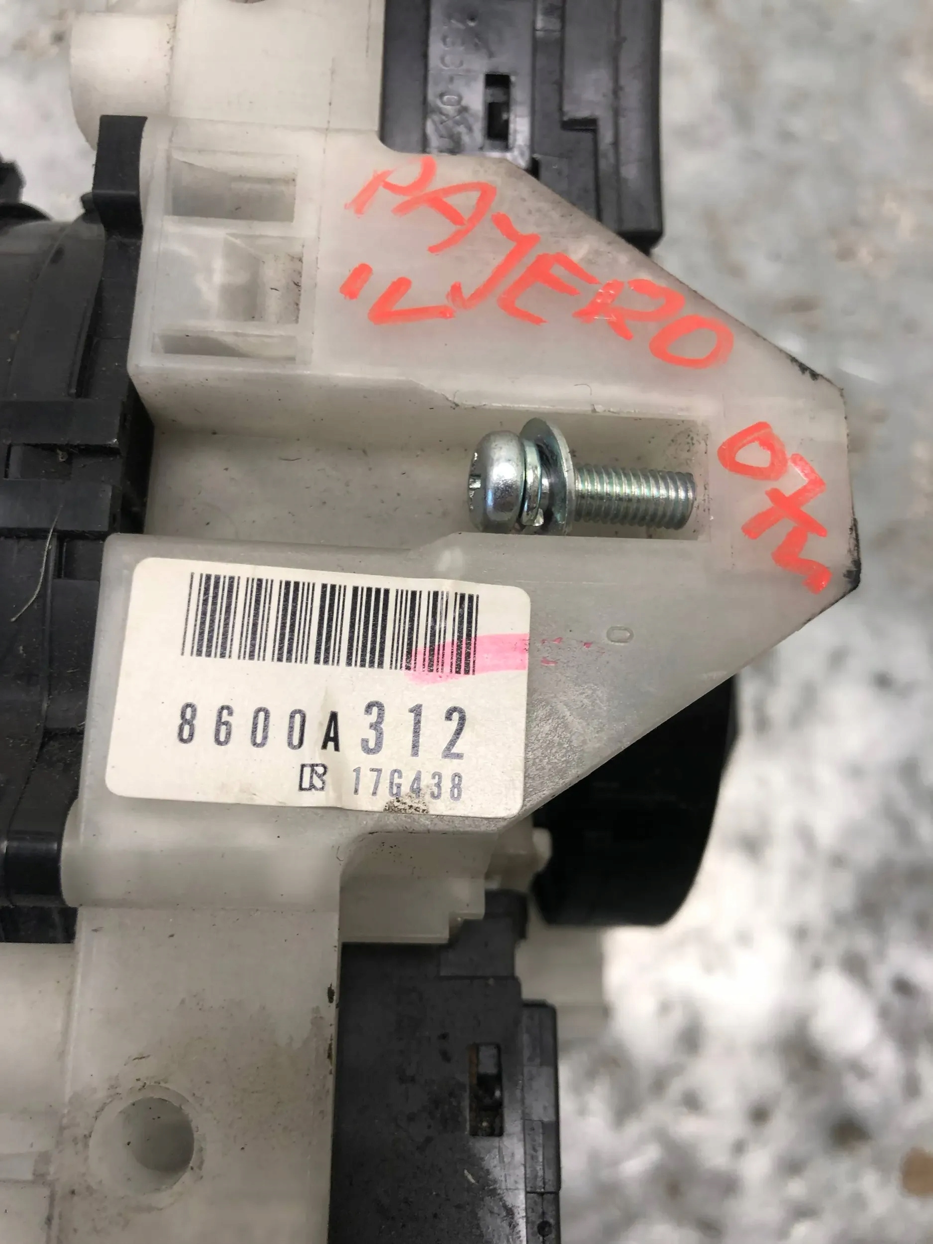 DEVIO LUCI TERGICRISTALLO TERGI MITSUBISHI PAJERO IV 8600A312
