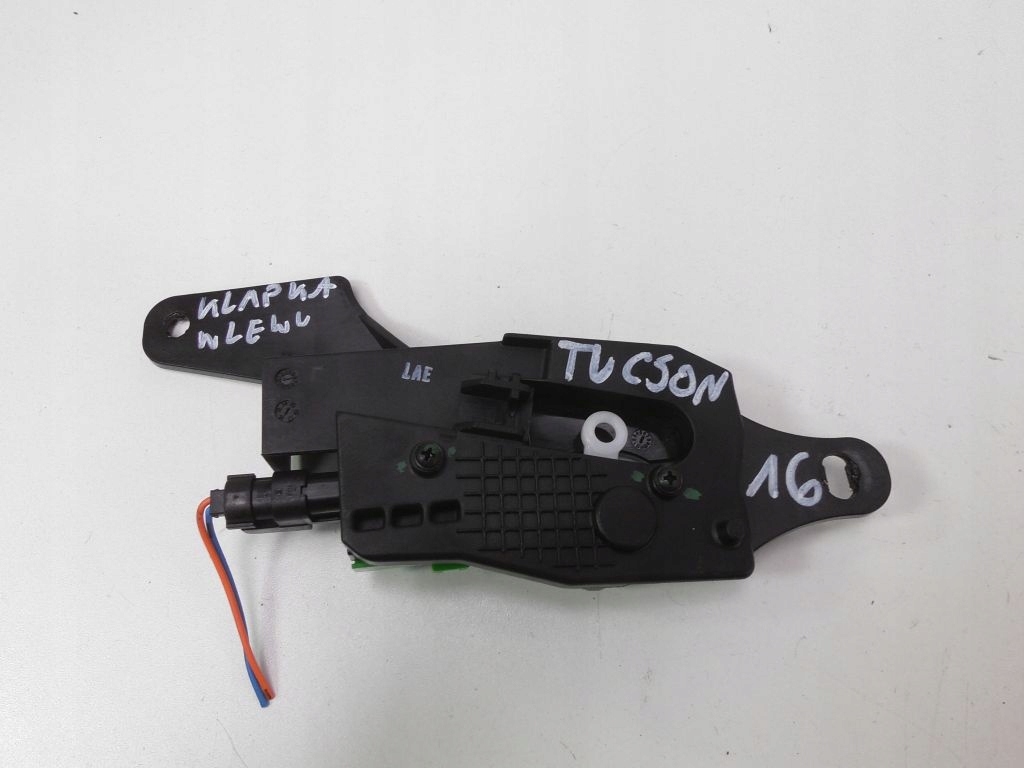 HYUNDAI TUCSON II 16 SILNICZEK KLAPKI WLEWU PALIWA Part manufacturer Other