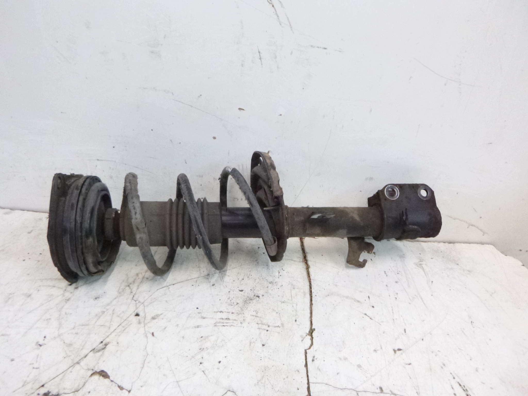 shock absorber steering rod mcpherson front right Nissan Micra K12 1.4 2003–2010