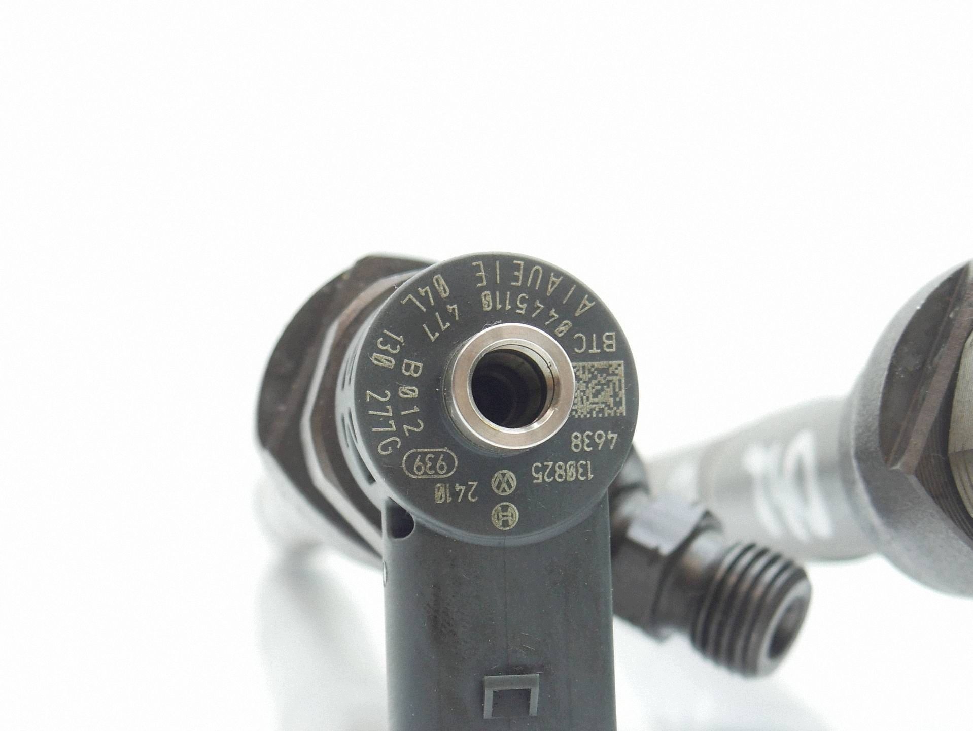 nozzle injector of the fuel AUDIA A6 C7 AUDI A3 8V 2.0 TDI 04L130277AE
