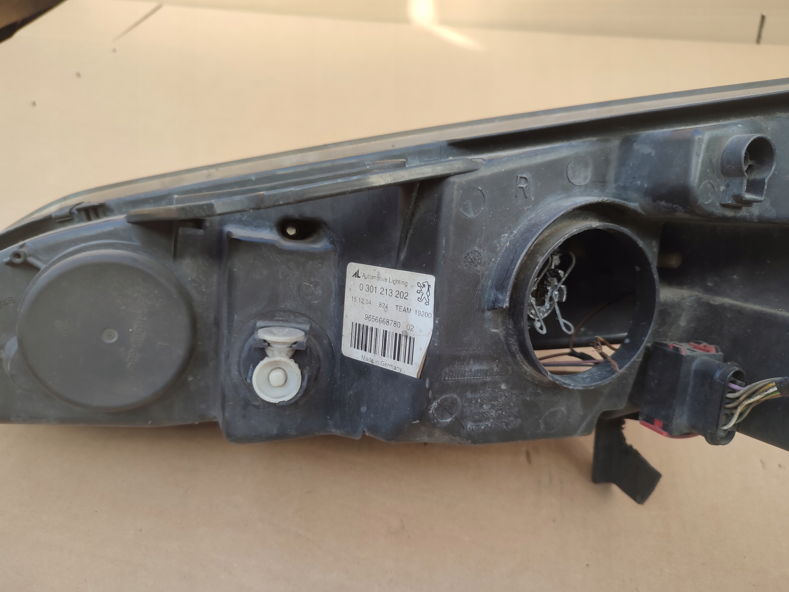 light right front front right PEUGEOT 407 9656668780 0301213202