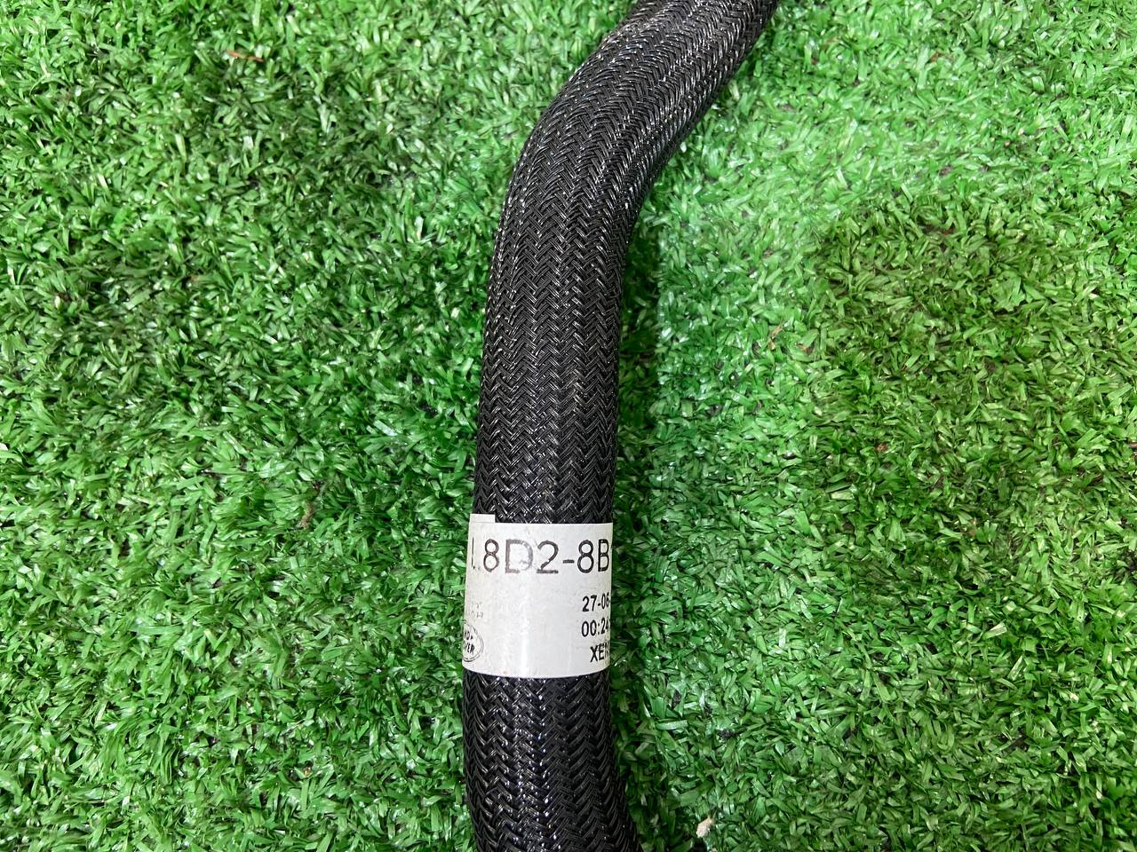 патрубок нагреватель RANGE ROVER L551 L8D2-8B159-BC