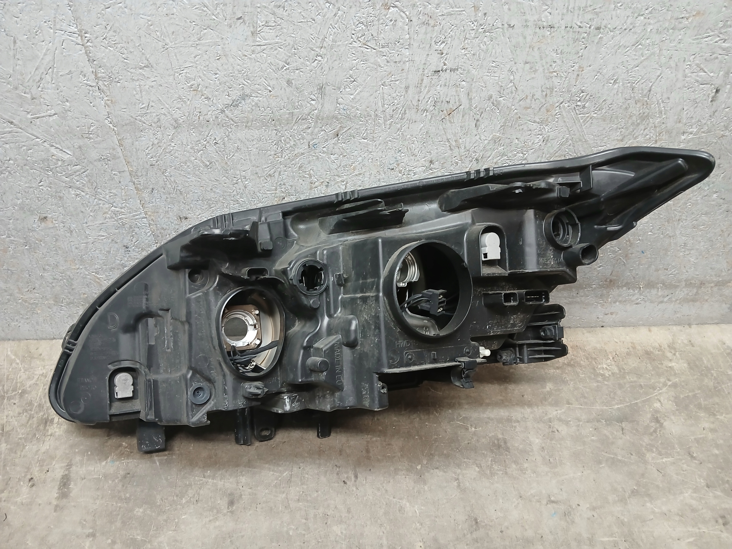 light front right RENAULT LAGUNA III 3 lens 07- 26010033R