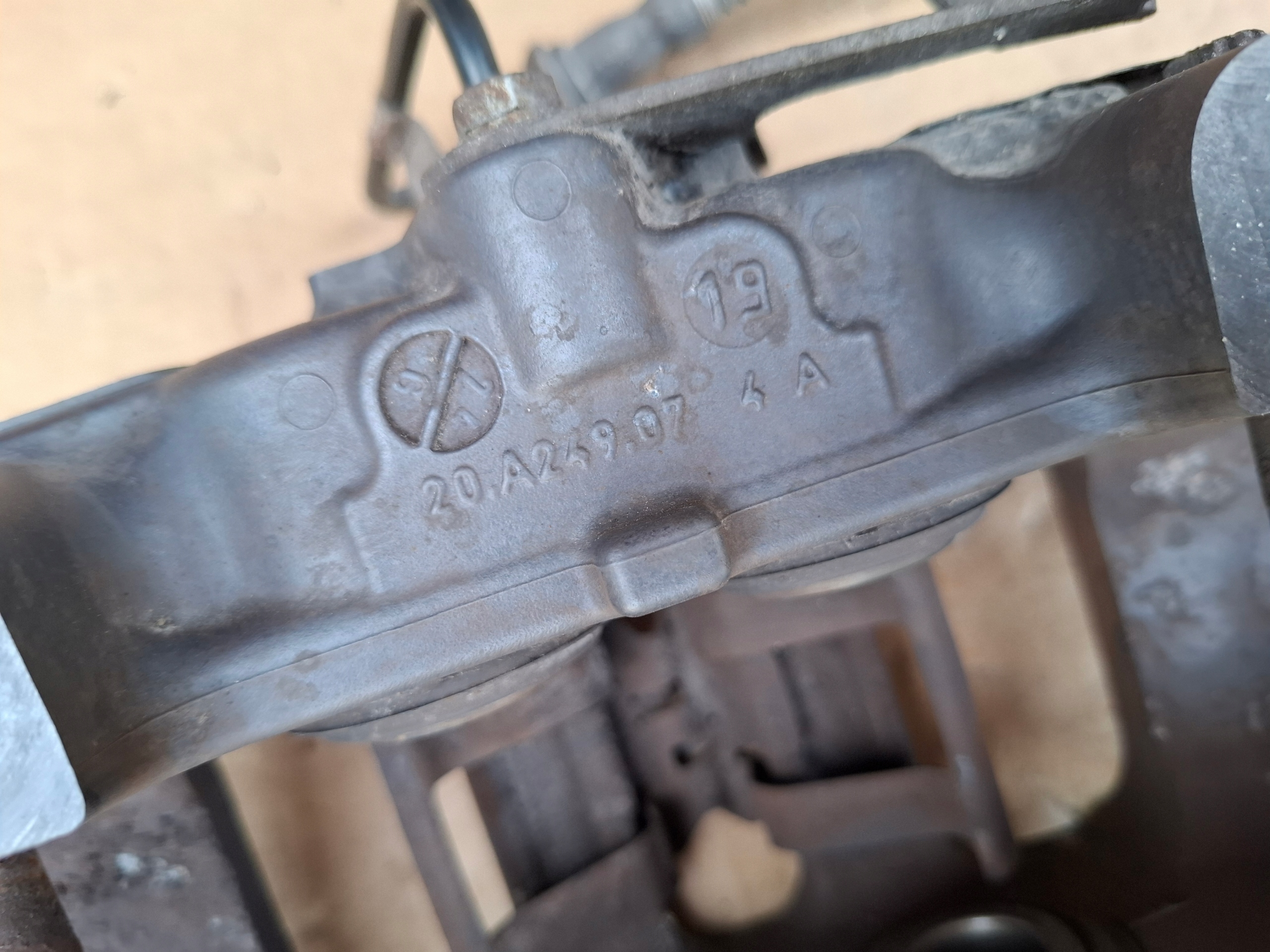 caliper brake right rear part PORSCHE 911 992