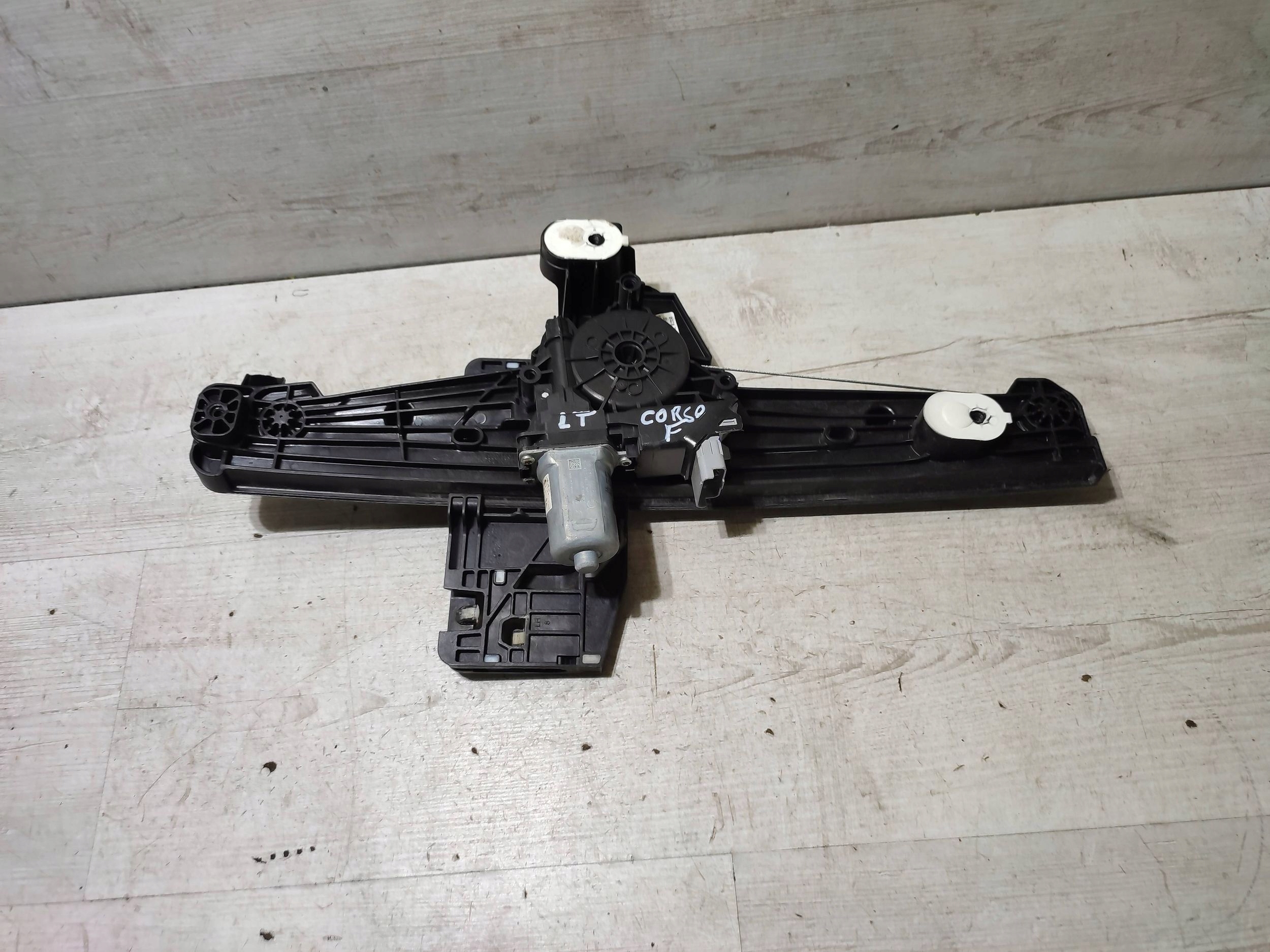 Opel Corsa F 2022 rear part side left window regulator