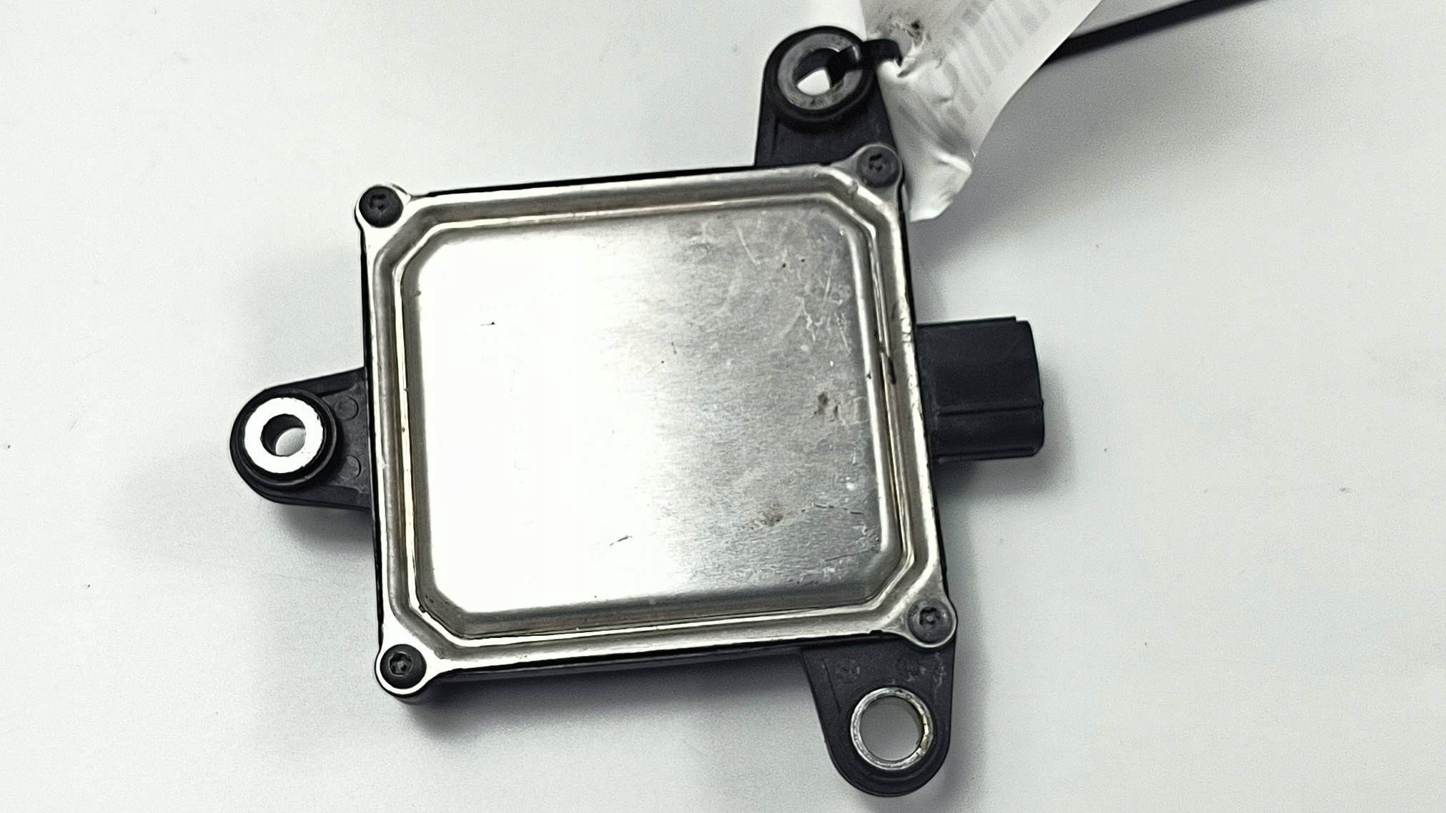 modulo RADAR MARTWEGO POLA 88162-33040 LEXUS ES300H VII