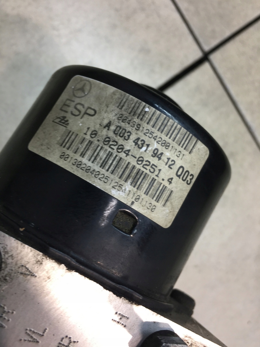 Pompa ABS MERCEDES W203 2.2 CDI A0034319412