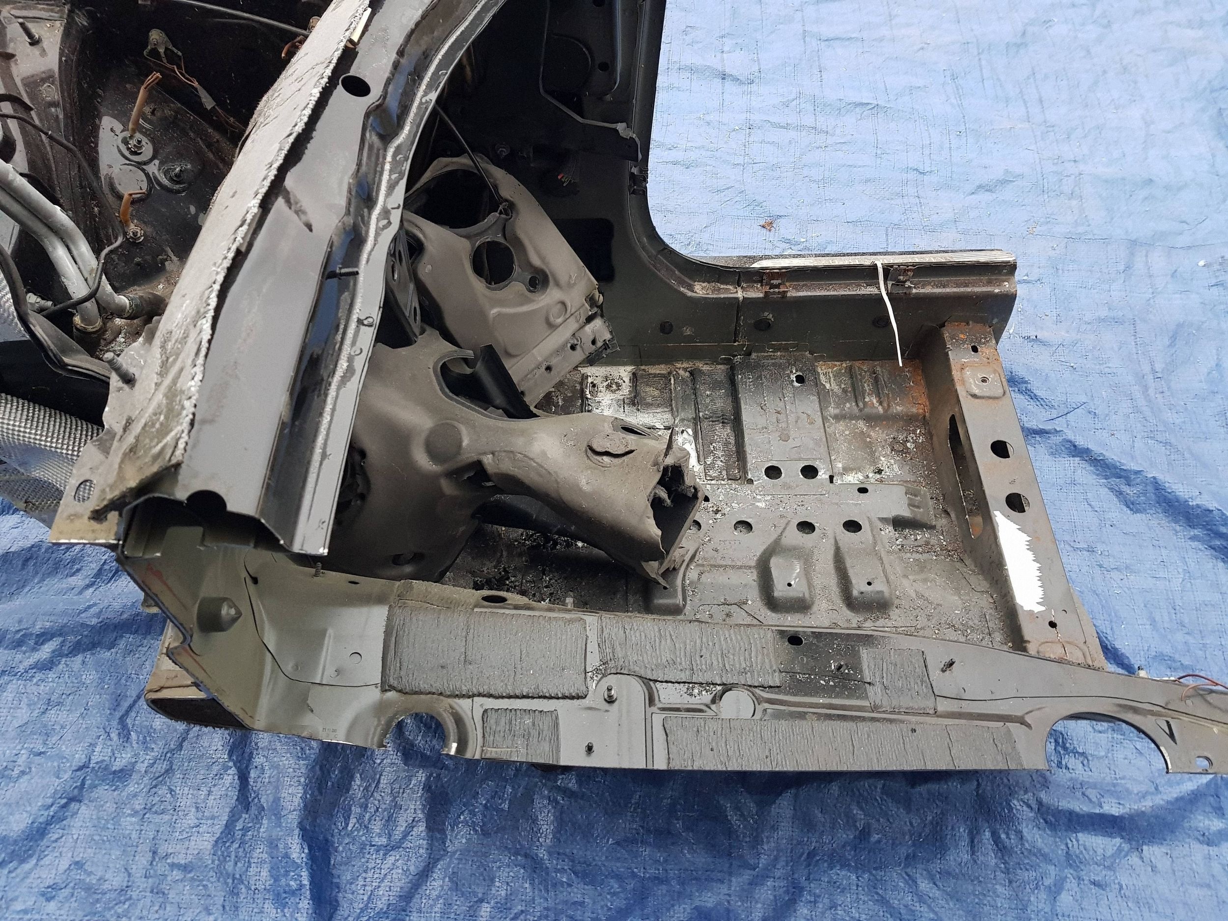 MERCEDES W205 uloženie štvrťka predná predná pravá