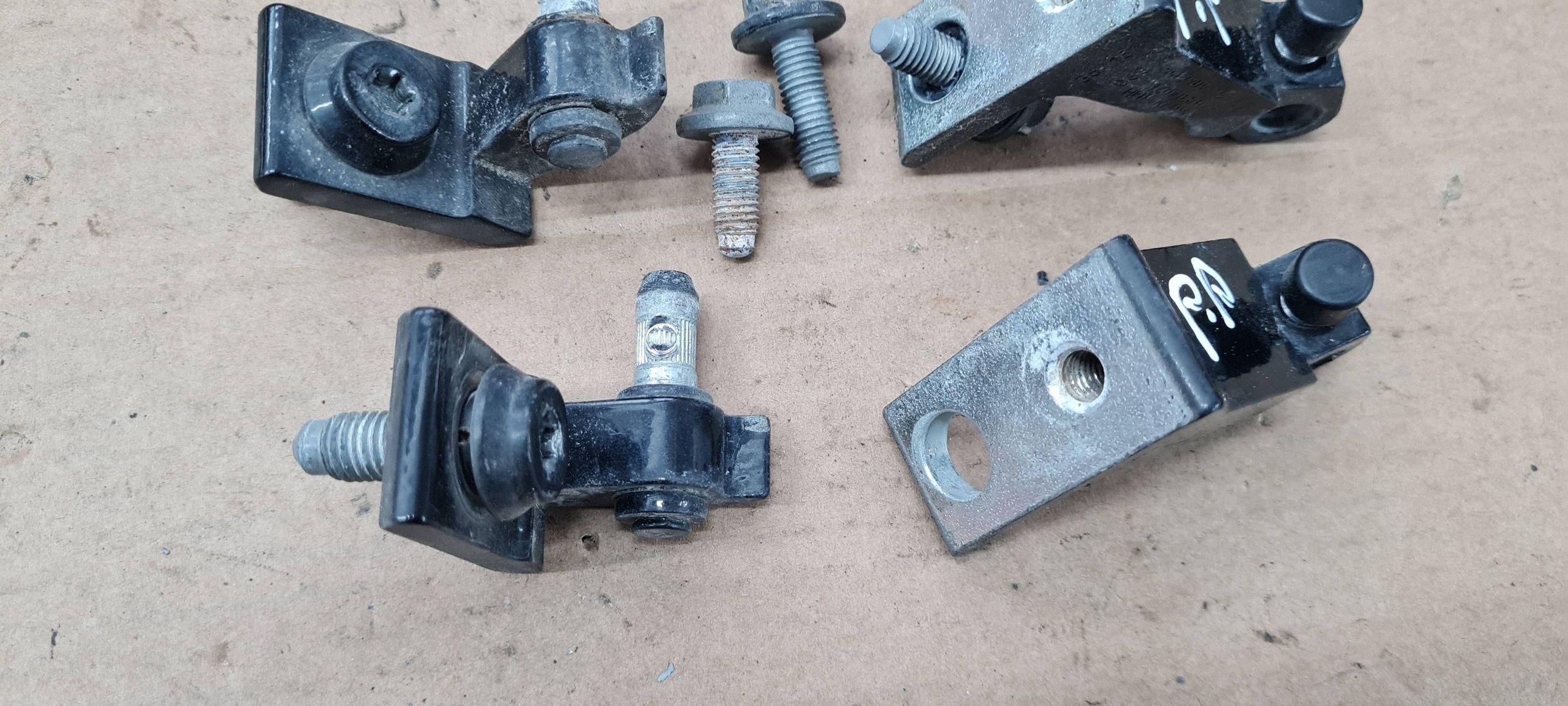 A4 B8 S4 LIFT hinge hinges door right right front front LZ9Y KOMPLET