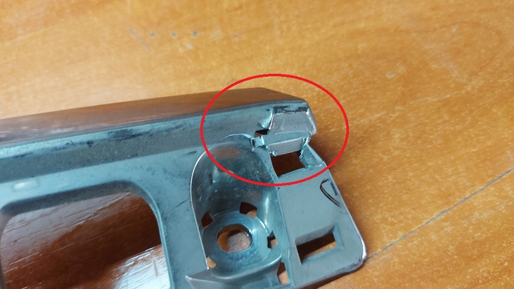 Couverture du capot Arrière Arrière CHROM TOYOTA COROLLA E21 Berline 19