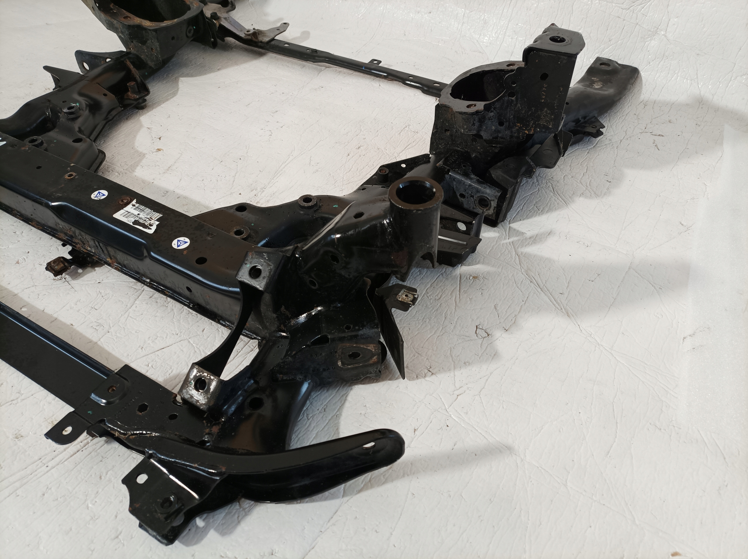 BMW X6 E71 sider axle beam subframe front 6799719