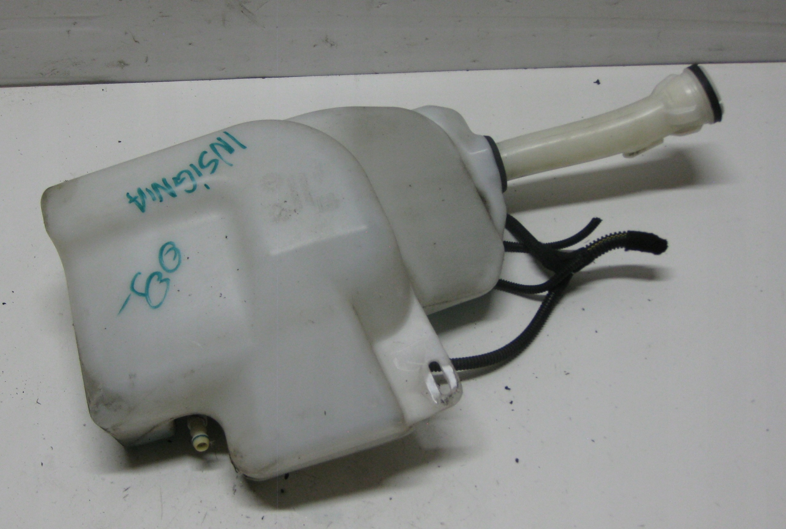 OPEL INSIGNIA A washer fluid tank POMPKI 13240935