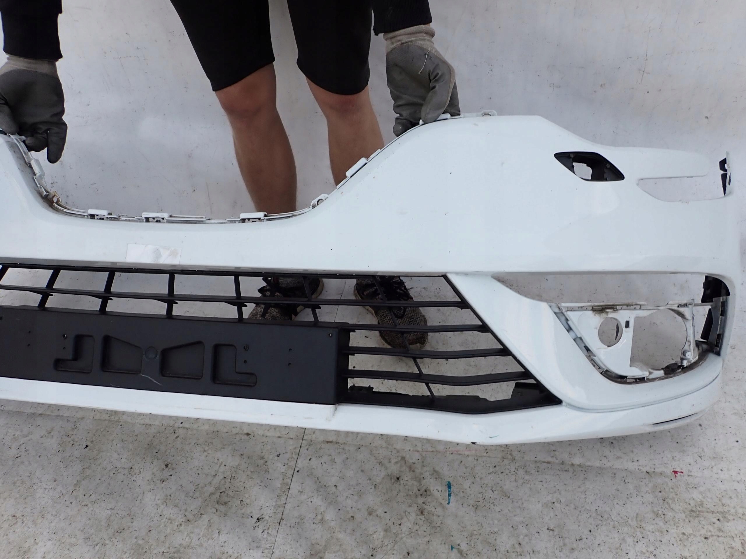 RENAULT MEGANE IV 4 16-20 bumper front front SPR PDC