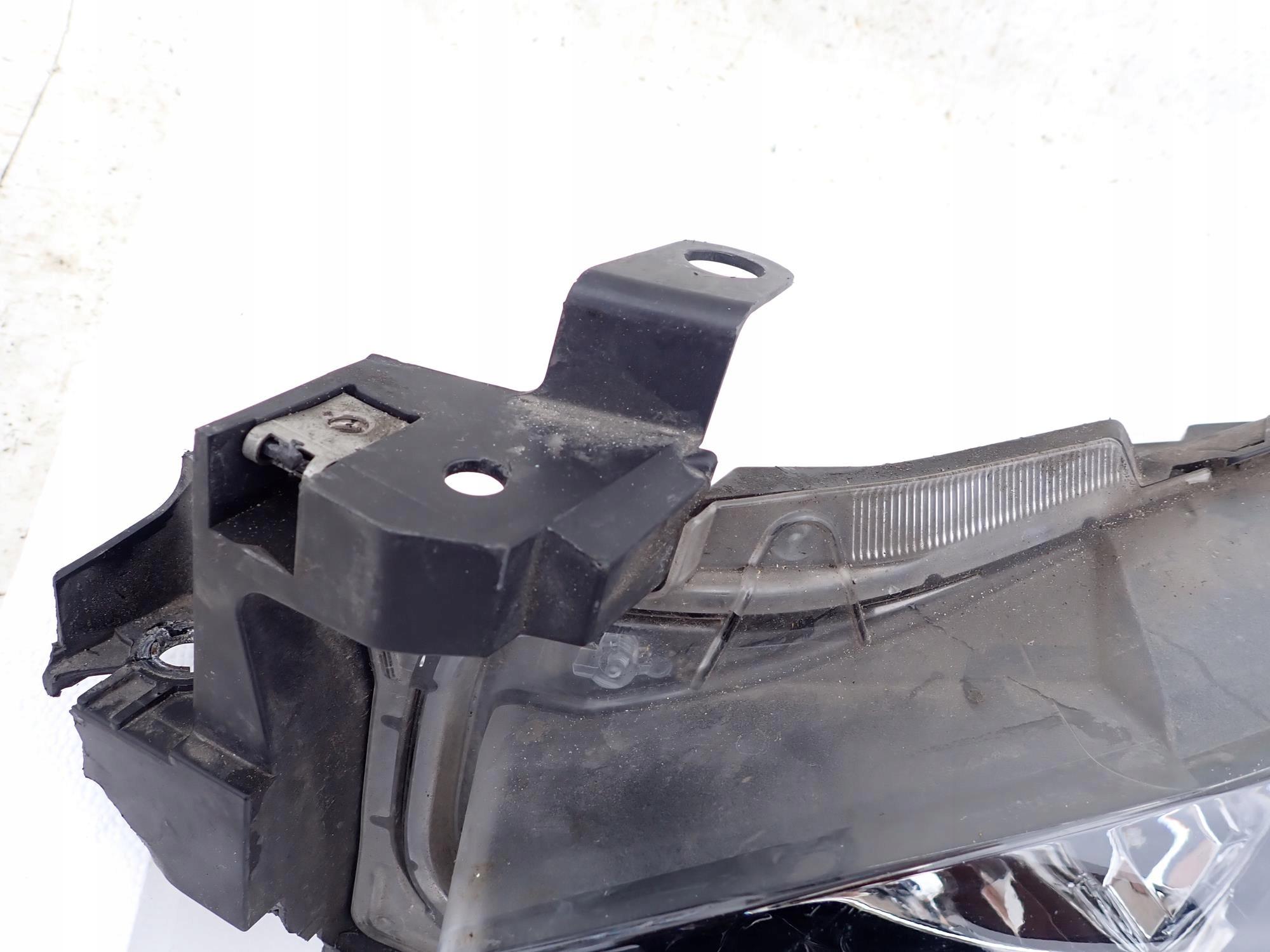 MAZDA 3 III LIFT 16-18 light front front left