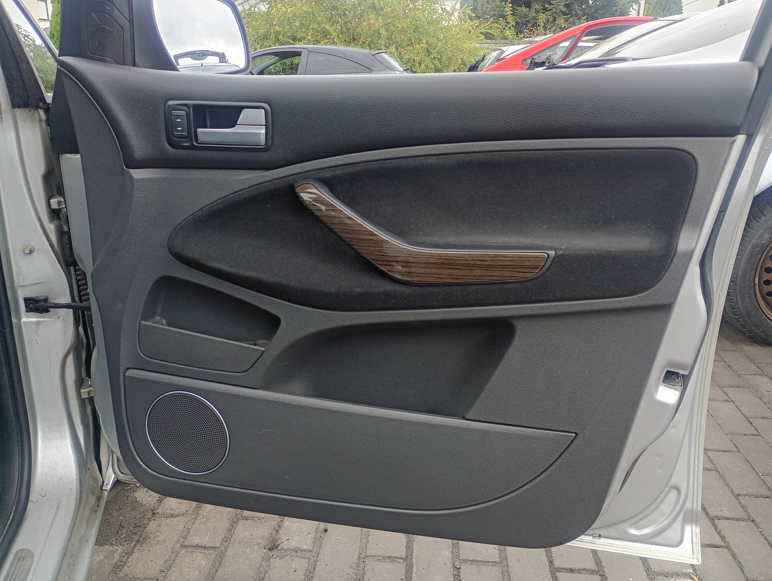 tapacír pravá Bok pravý predok Ford C-MAX 1 a FL 07-11