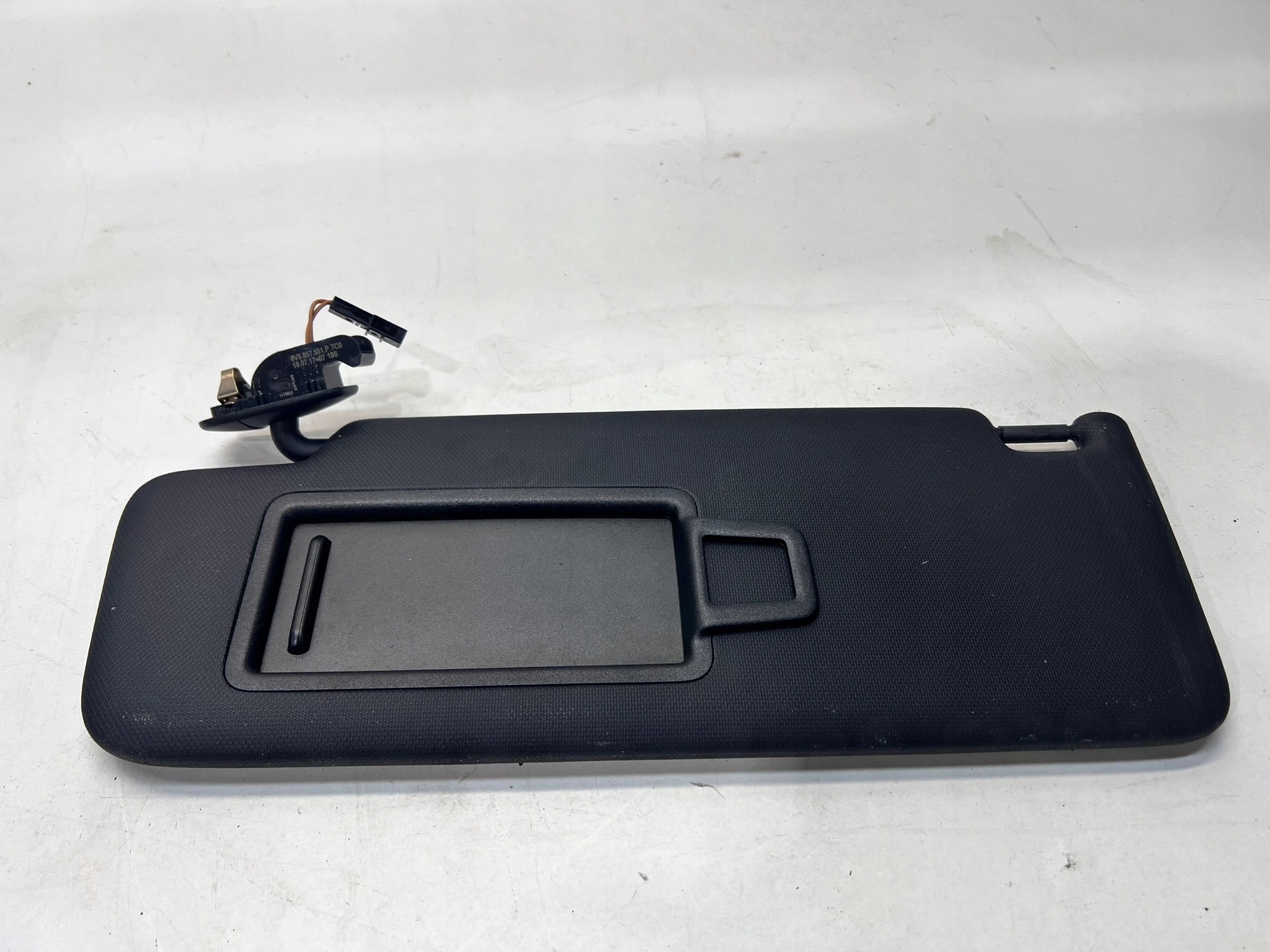 cover sun left AUDI A3 A4 B9 A5 8V5857551P 7C0