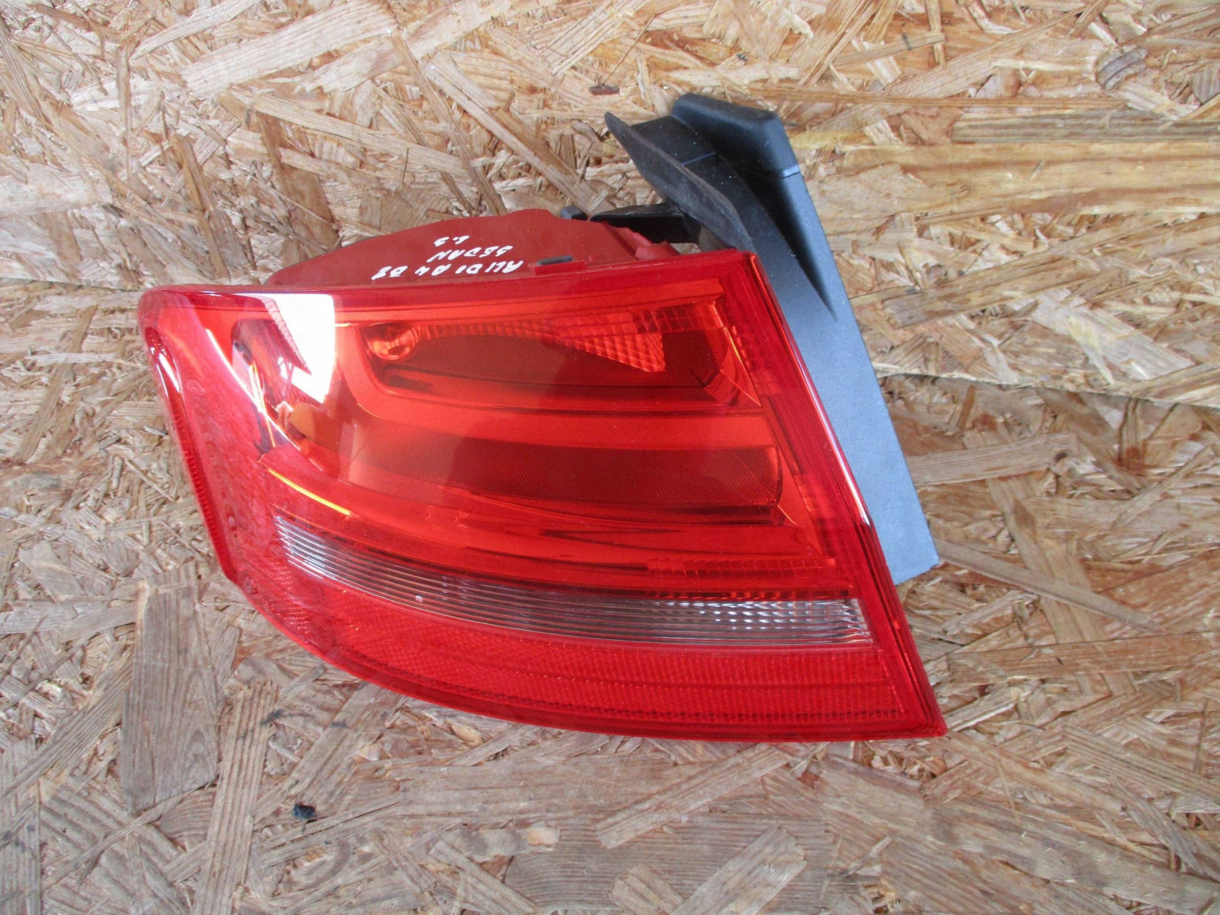light rear part rear left AUDI A4 B8 LIFT sedan