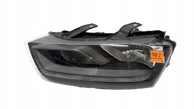 AUDI Q3 11- LAMPA LEWA PRZEDNIA 8U0941003F -RYSKA DO POLERKI - CAŁA - ŁADNA