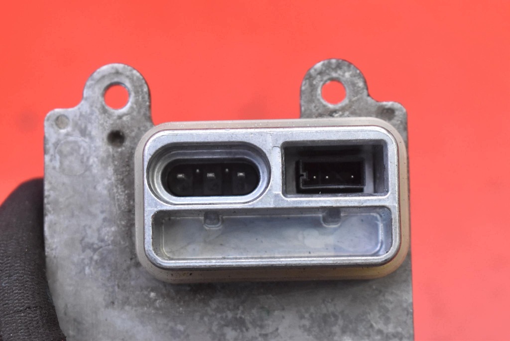 control unit XENON KSENON left VP4M5X-13C170-AA LAND ROVER FREELANDER 2 II