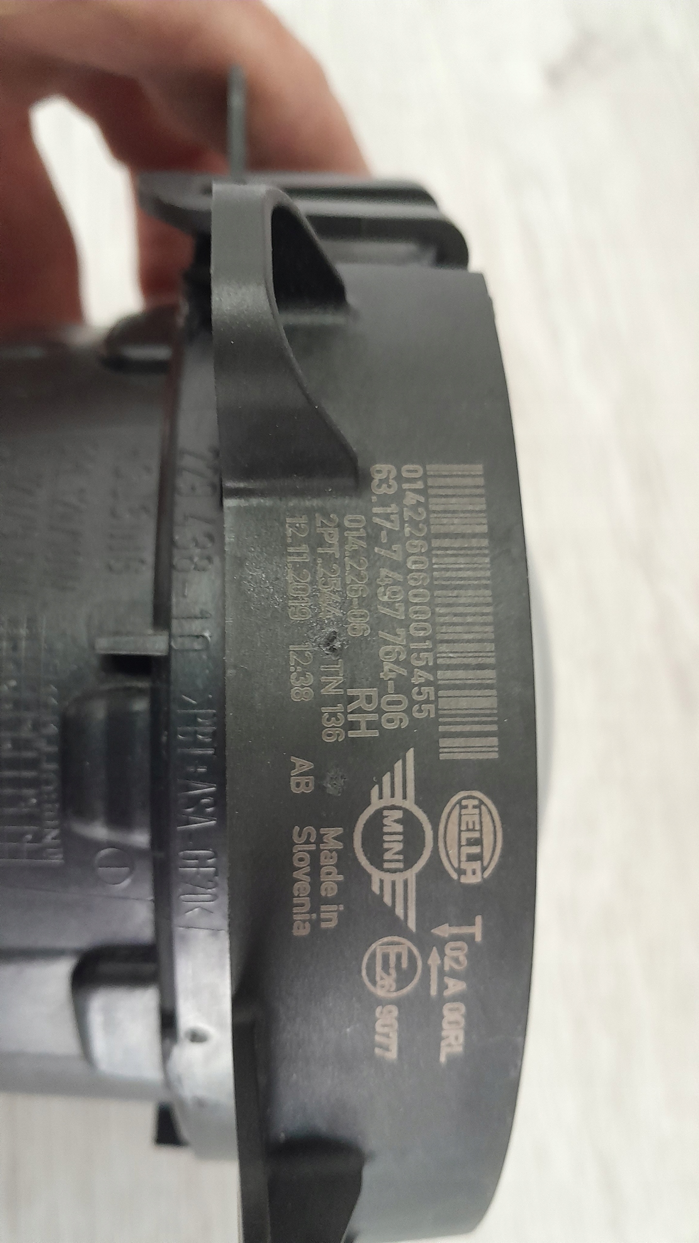 MINI COOPER COUNTRYMAN F60 ГАЛОГЕН led правый