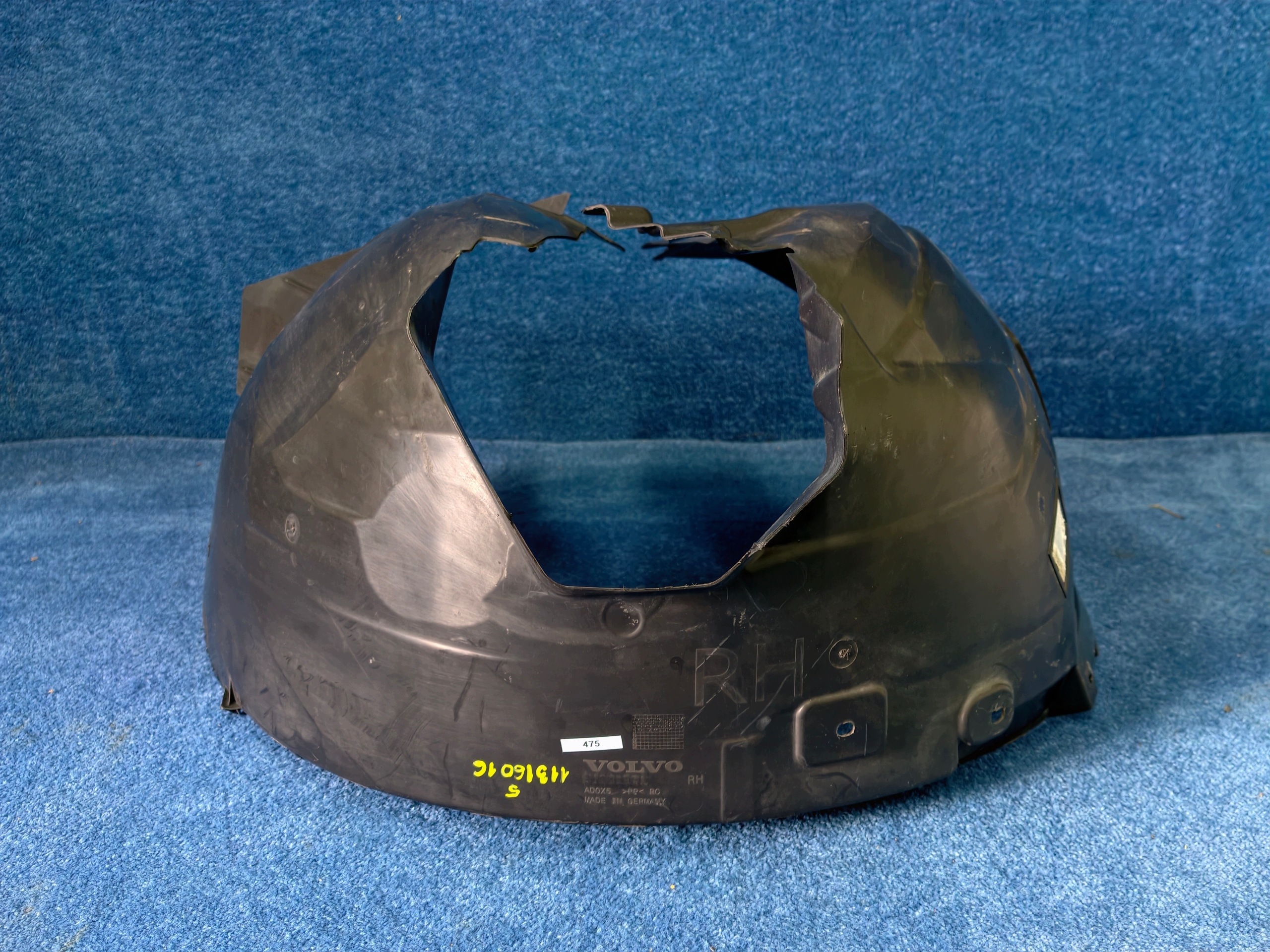 VOLVO S90 II V90 17- mudguard right front right front original 31694672