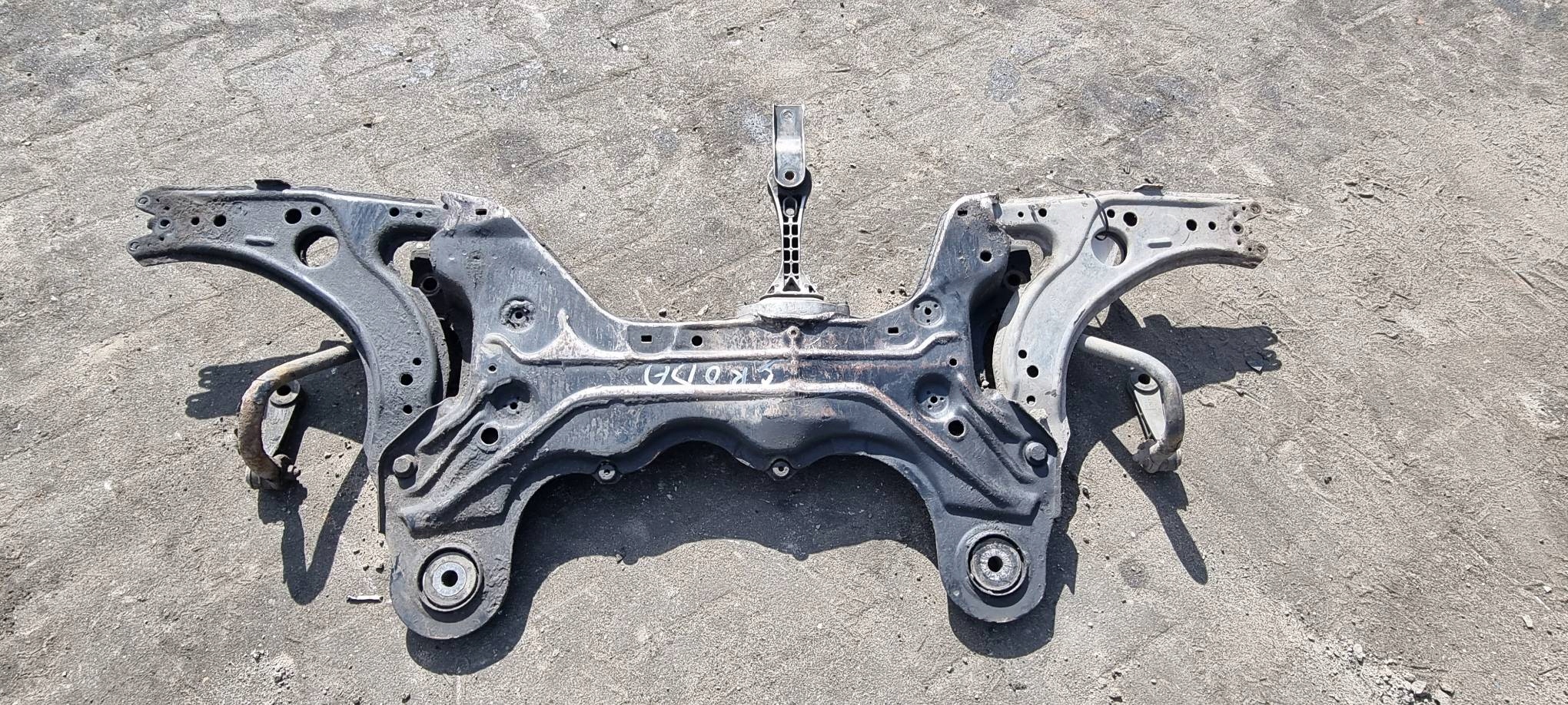 axle beam front 1.6 SKODA OCTAVIA and