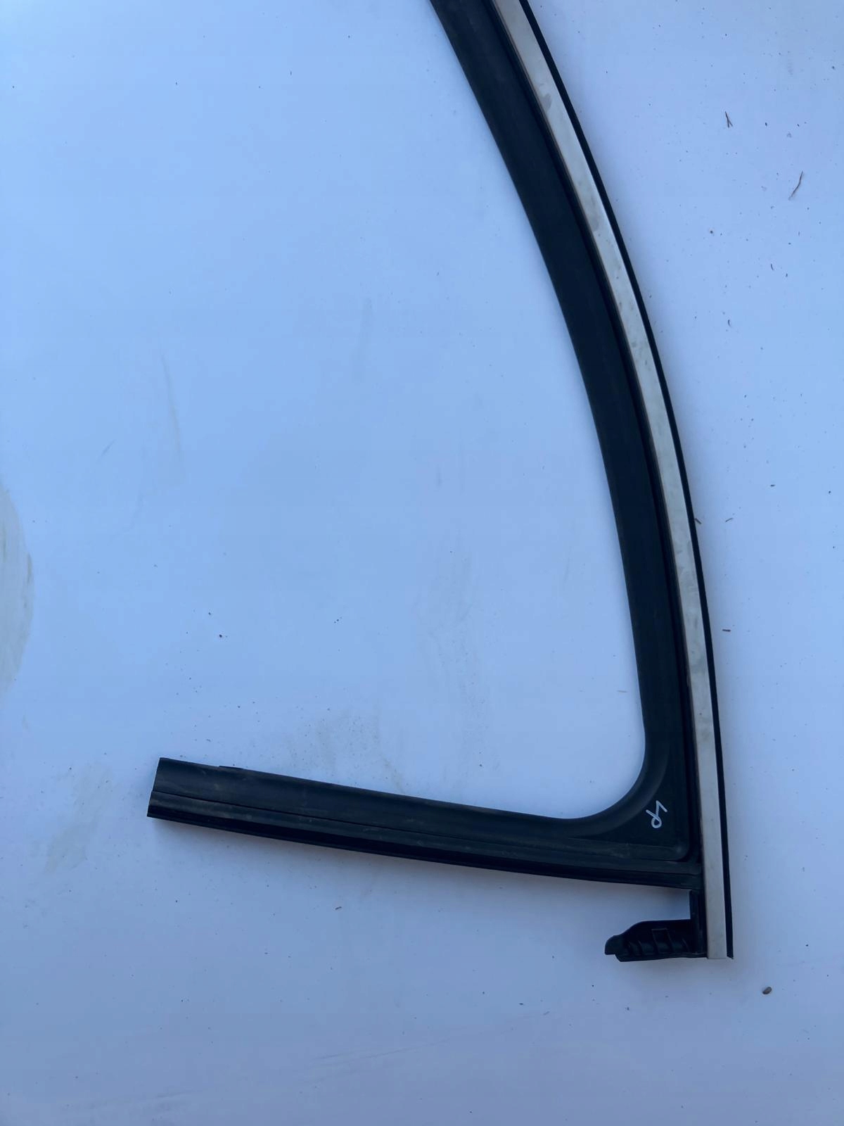 frame gasket door CHROM MEGANE V E-TECH left front