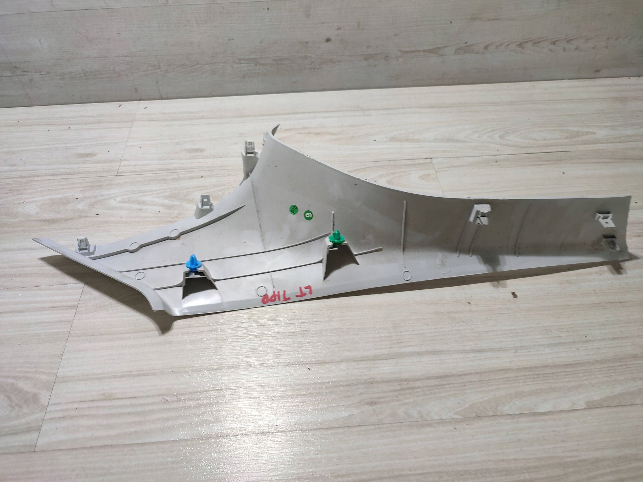 Fiat Tipo 2018 rear part side left cover upper slupka / B
