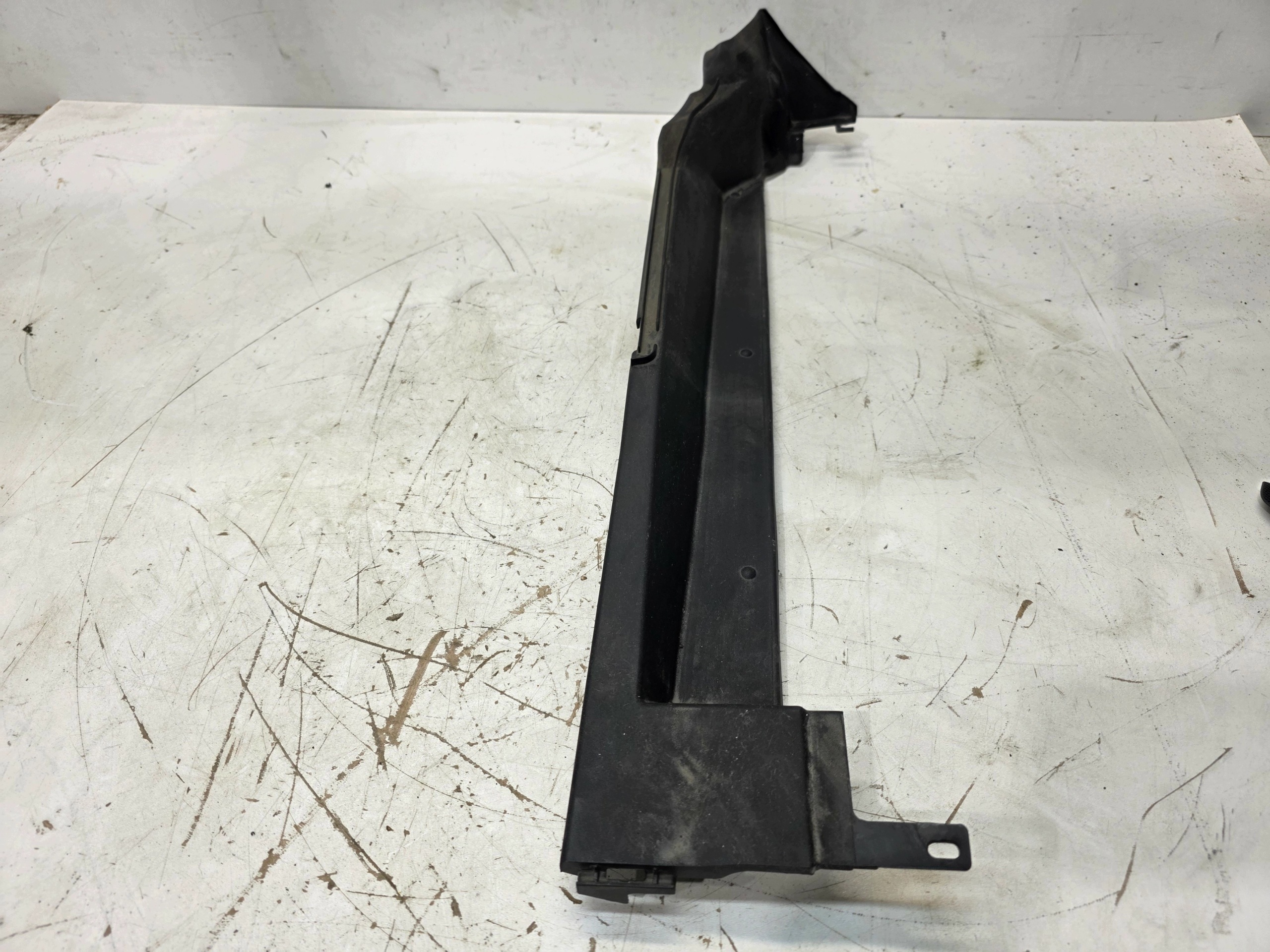moulage couverture aile gauche AUDI Q5 FY 80A821169A