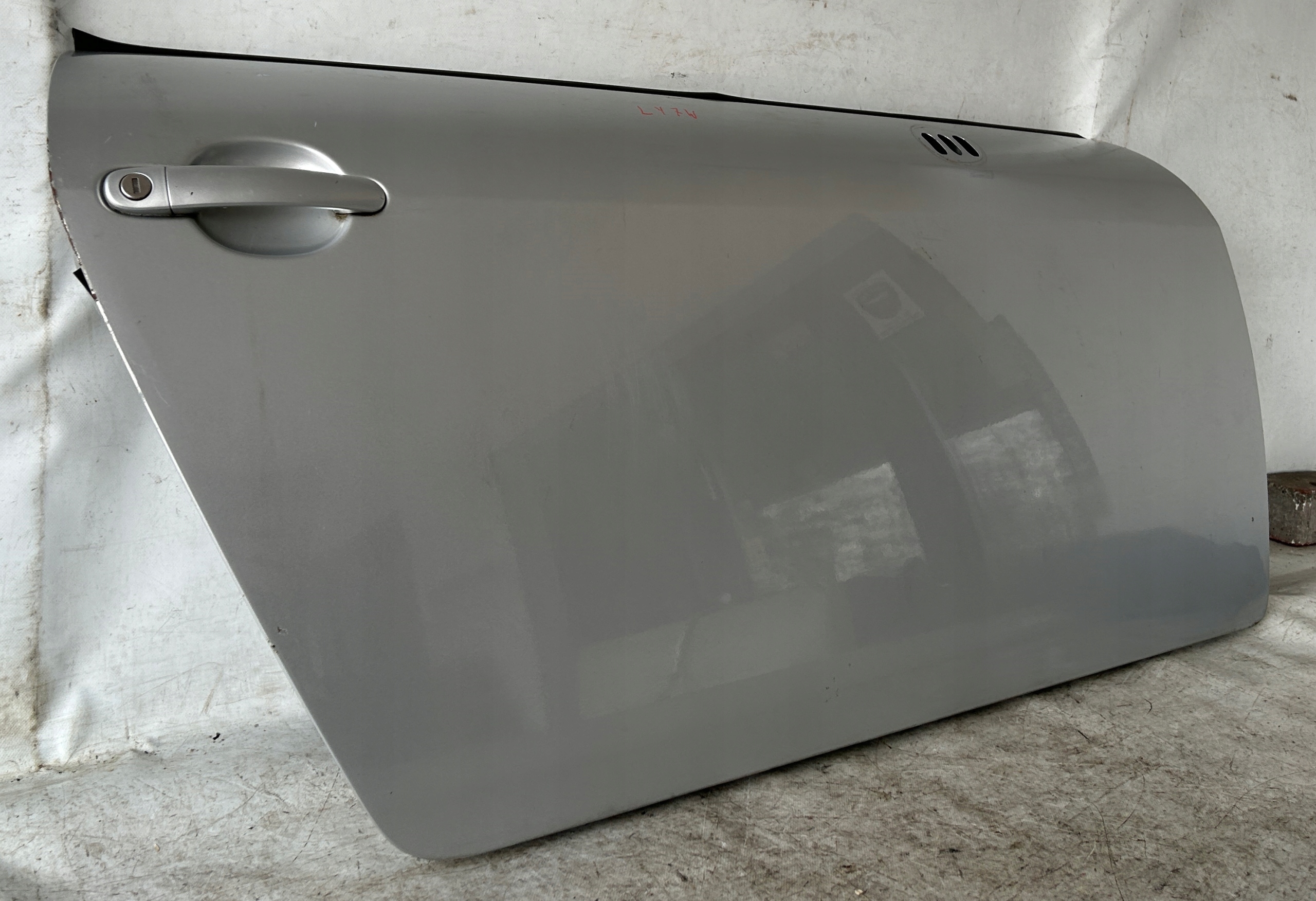 dveře levé předek AUDI TT 8N LY7W