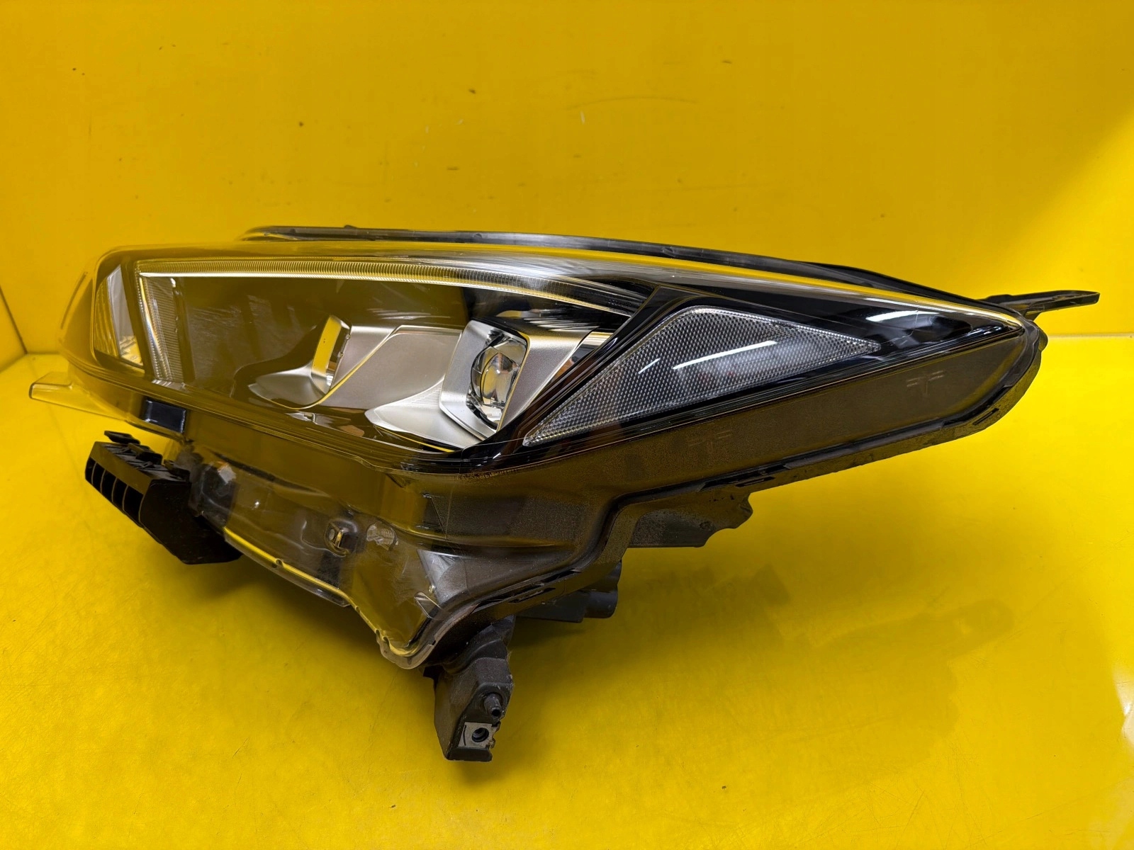 light left Nissan Leaf II 17- Full Led 260605SH5A