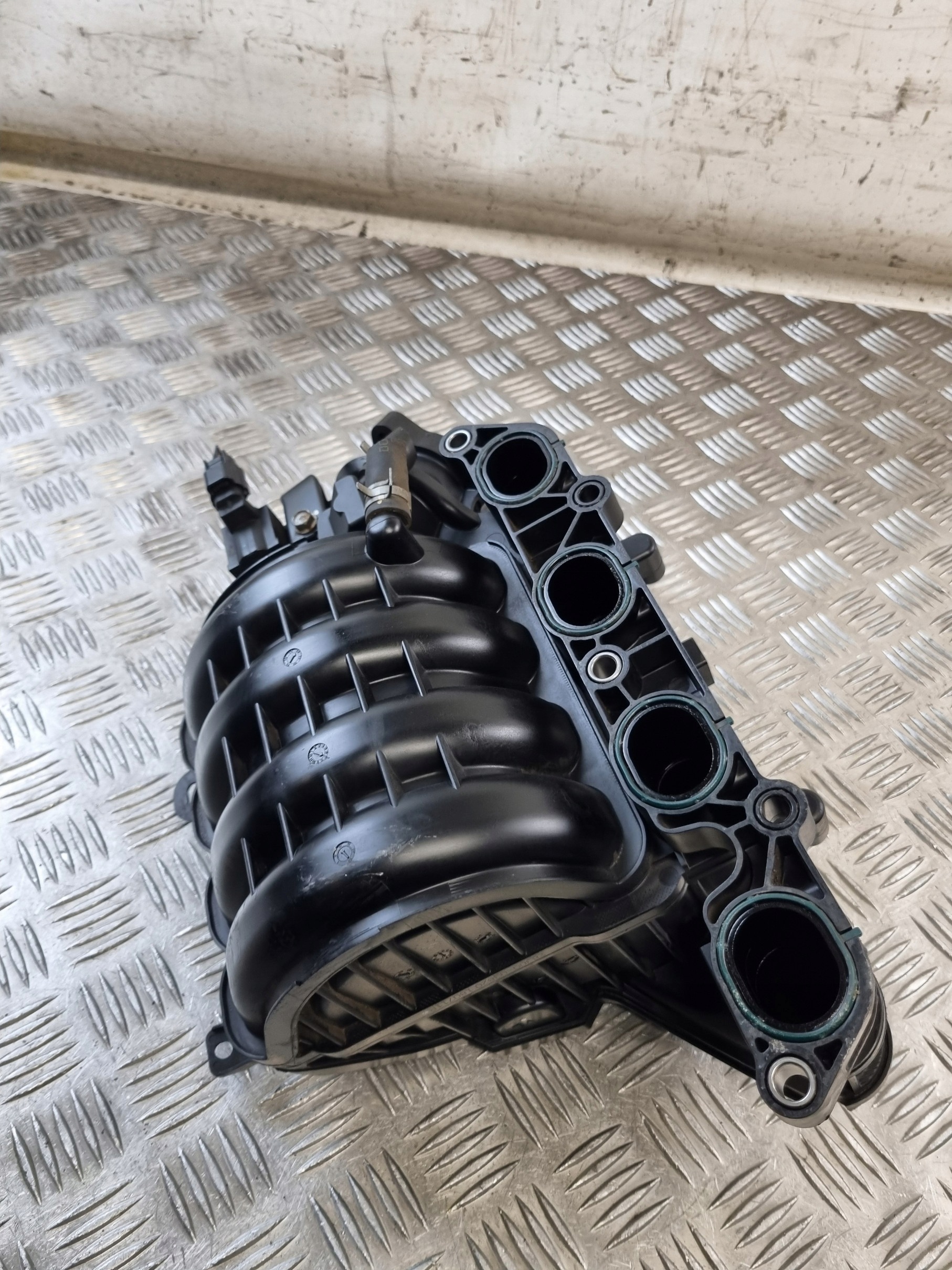 sacie potrubie KIA CEED III 1.4B