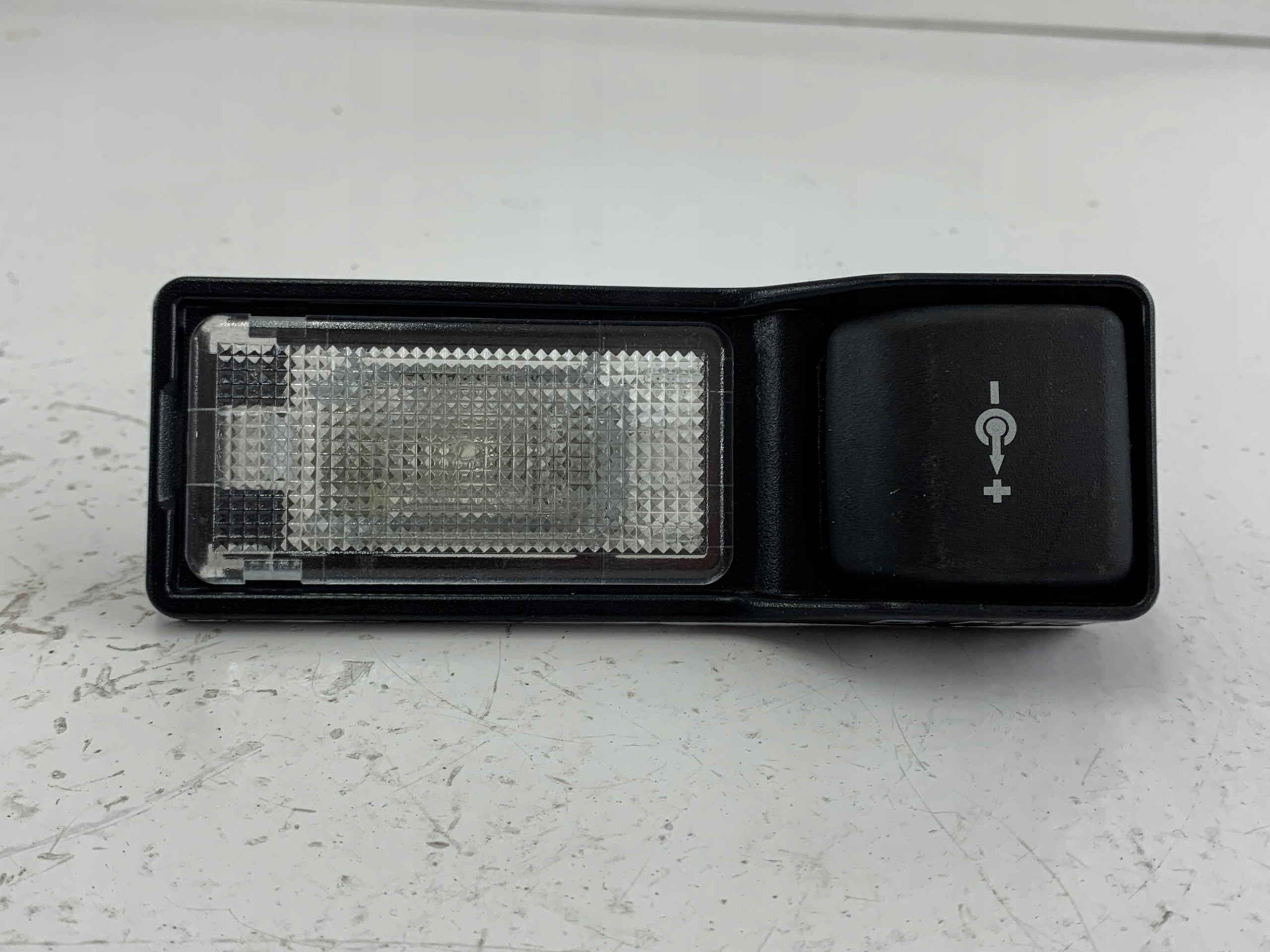 BMW E81 E87 licht dachhimmel dachverkleidung adapter, stecker zigarettenanzünder 6962039