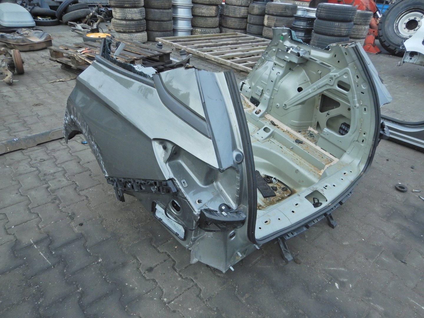 OPEL ASTRA K V PAS TYŁ TYLNY KOMBI Z10A