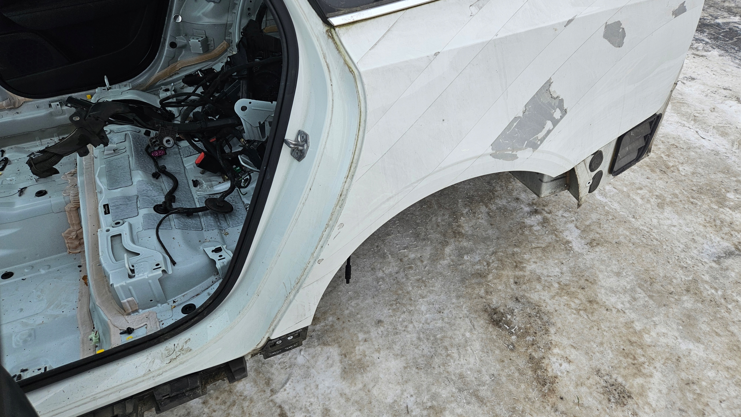 VOLVO V90 II quarter rear left fender left rear part rear